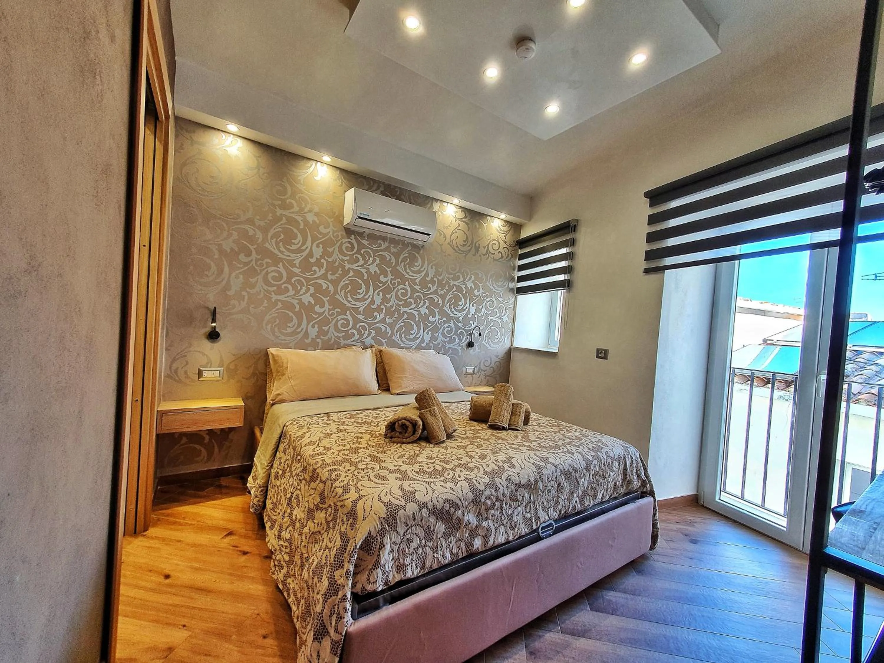 Bed in Bed and Breakfast L&P