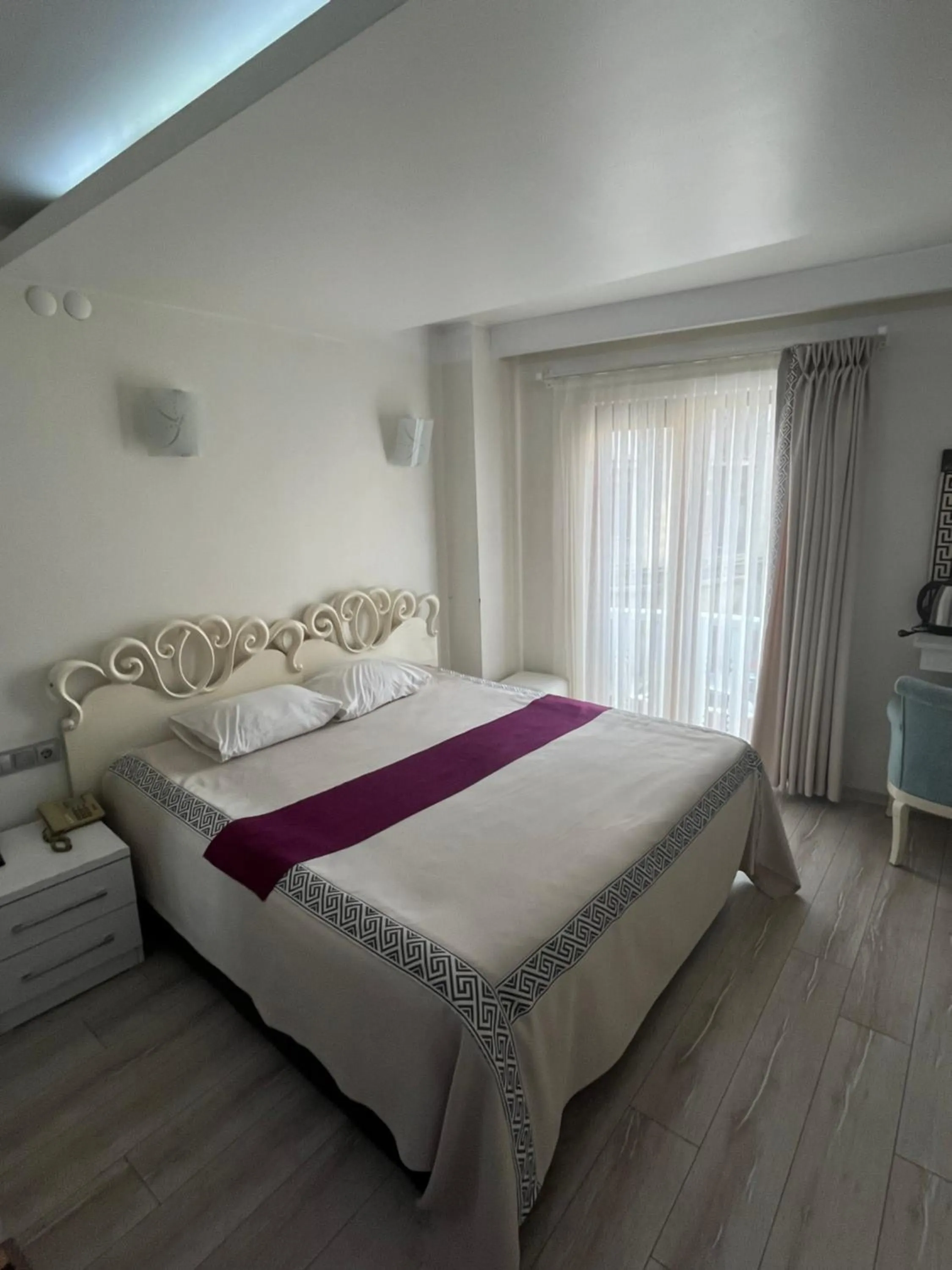 Bed in Garra Hotel