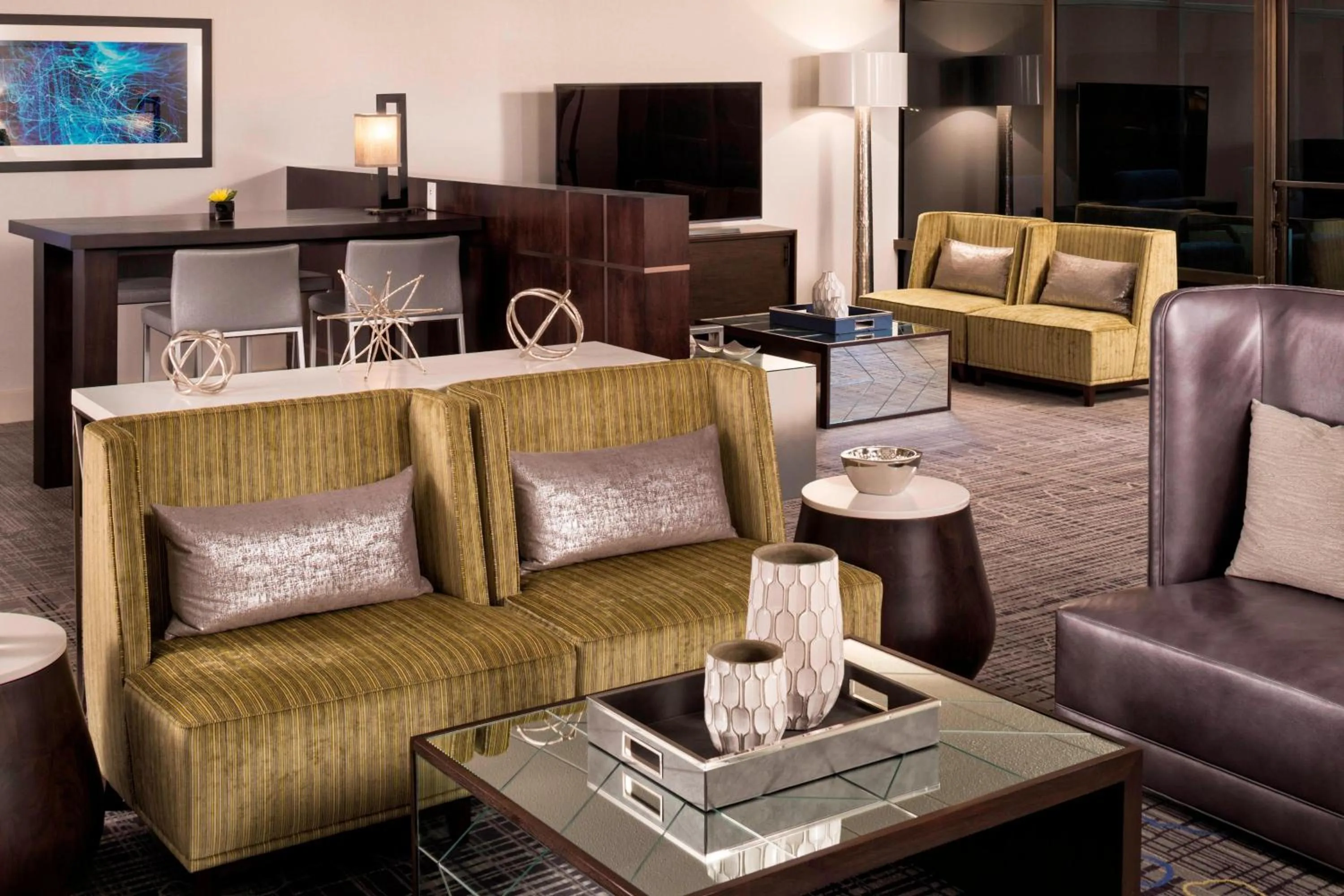 Lounge or bar in Sheraton Bloomington