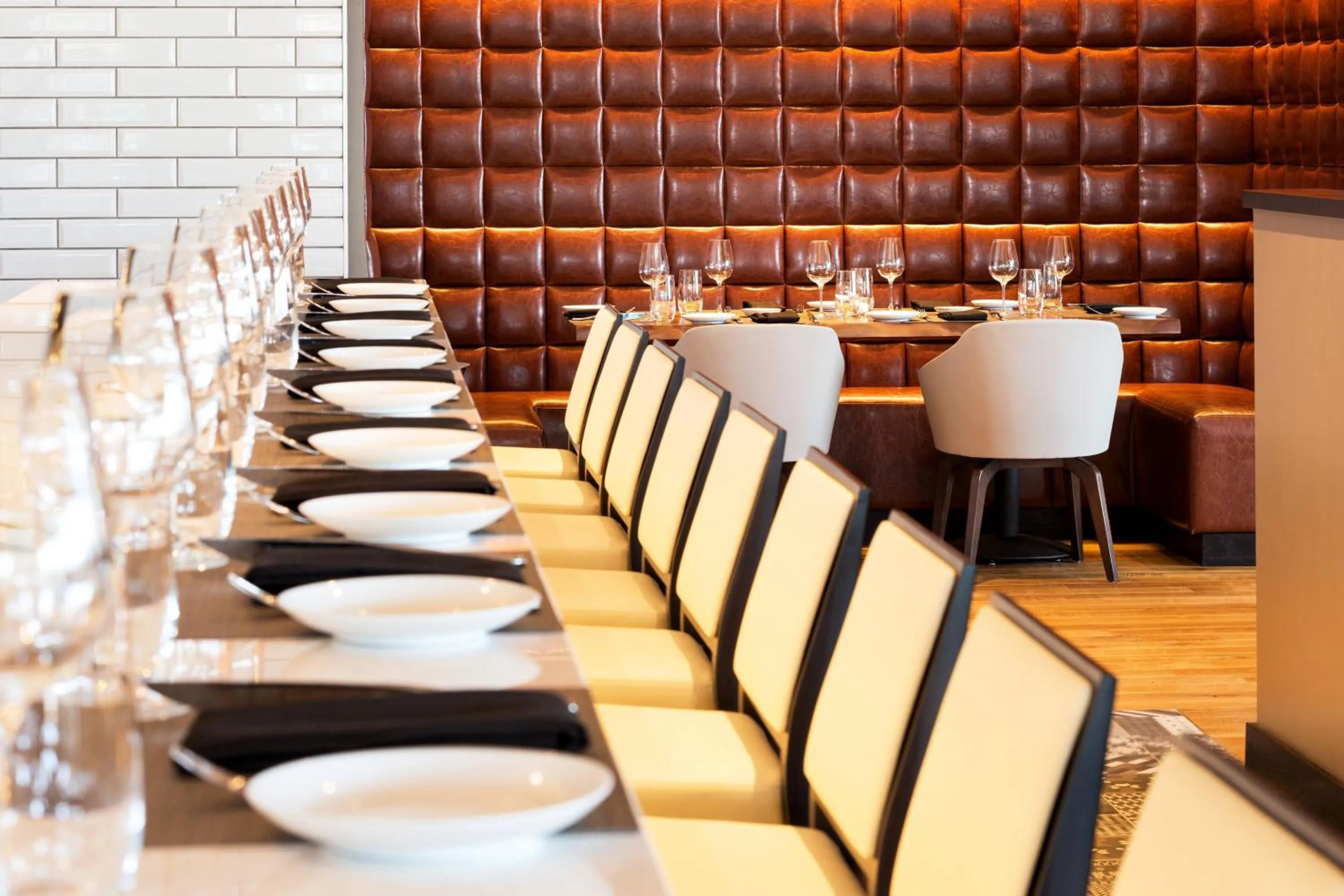 Restaurant/places to eat in Sheraton Bloomington