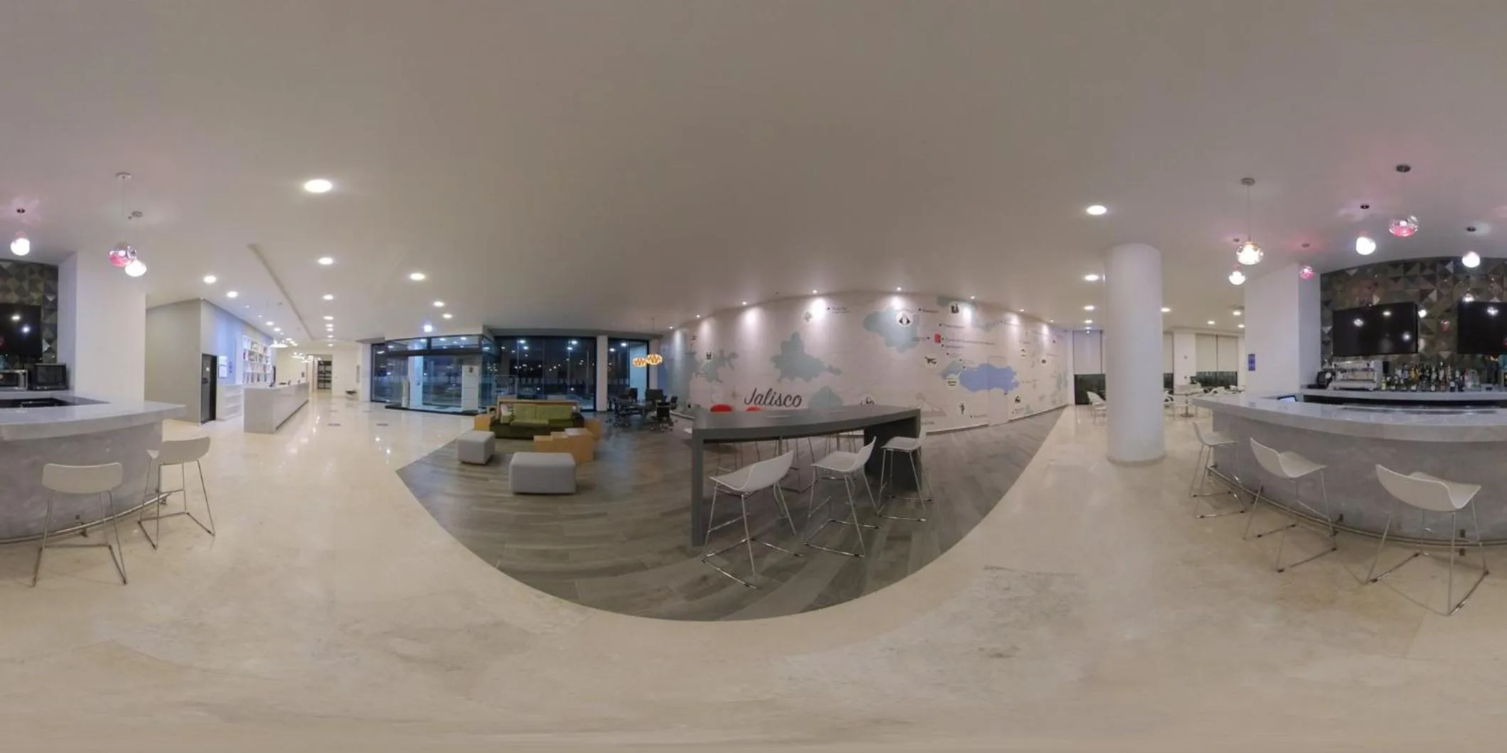 Lobby or reception in Fiesta Inn Guadalajara Aeropuerto