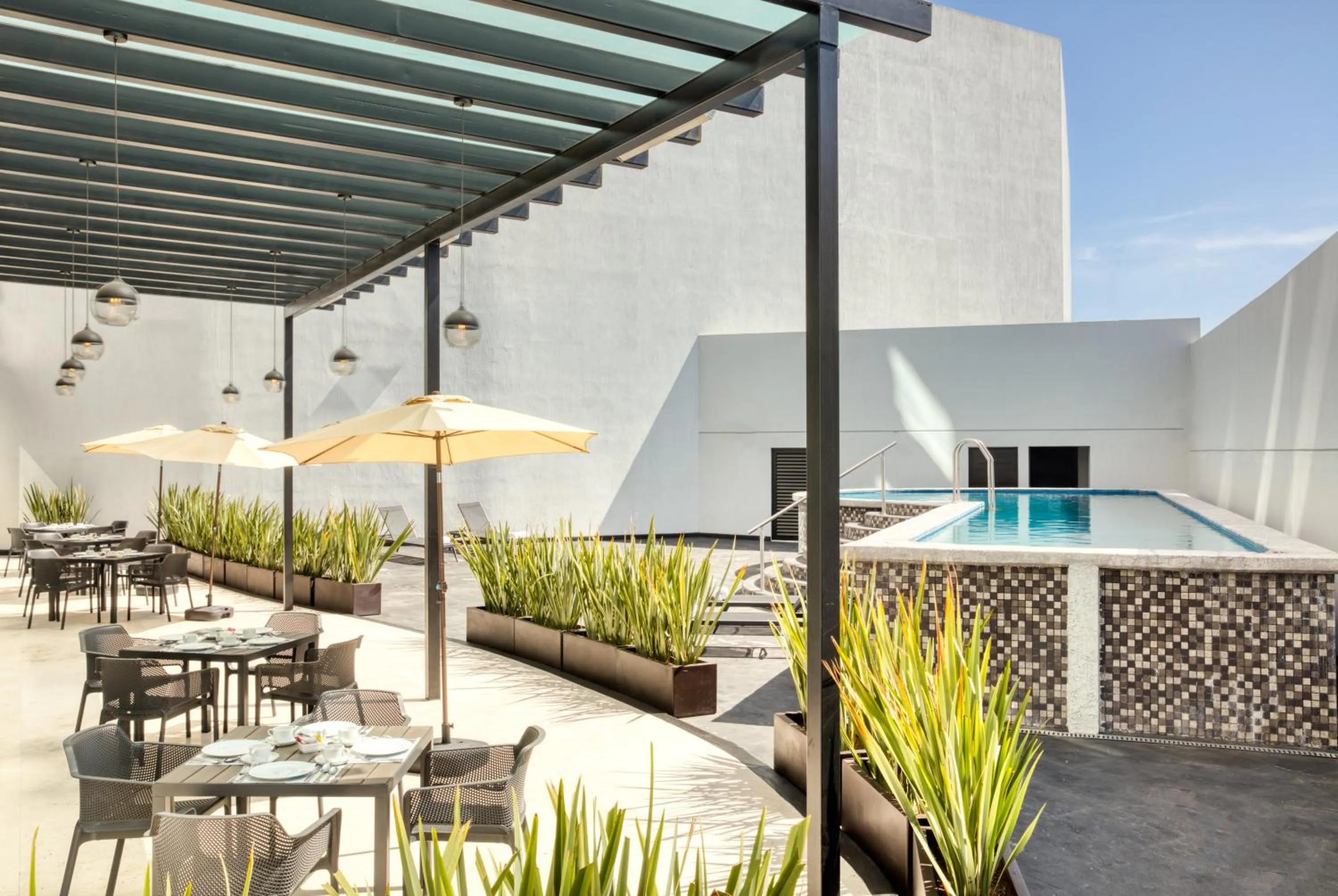 Balcony/Terrace in Fiesta Inn Guadalajara Aeropuerto