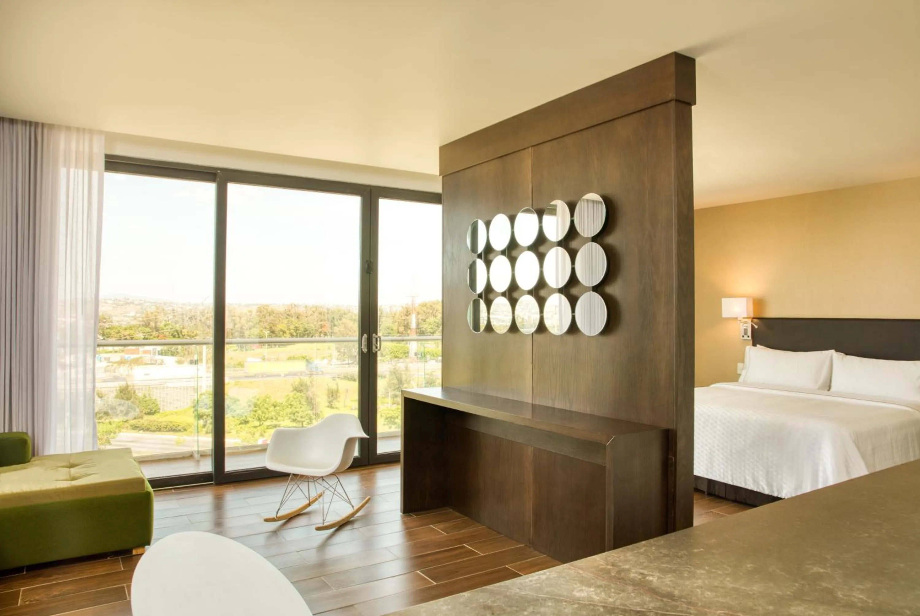 Photo of the whole room, Bed in Fiesta Inn Guadalajara Aeropuerto