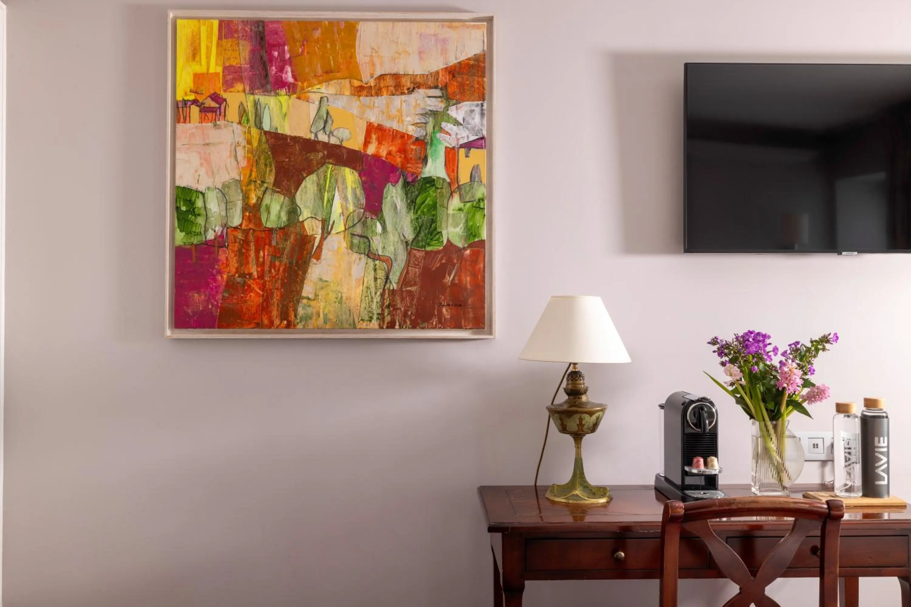 Coffee/tea facilities in Hôtel Le Relais des Halles