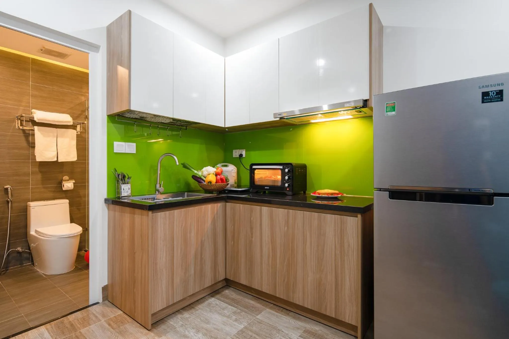 Kitchen or kitchenette in Suri Apartment & Hotel Danang