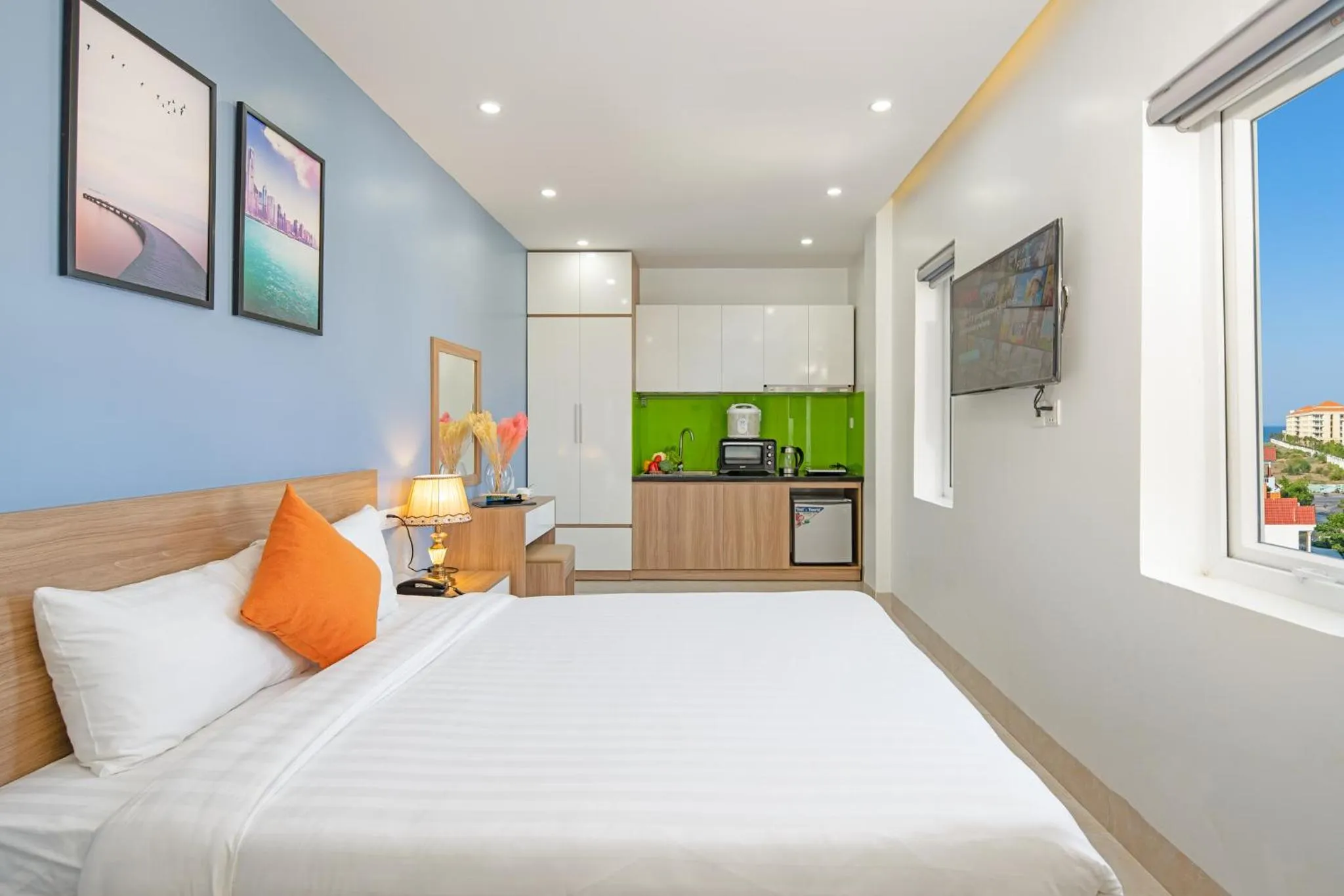 Photo of the whole room, Bed in Suri Apartment & Hotel Danang