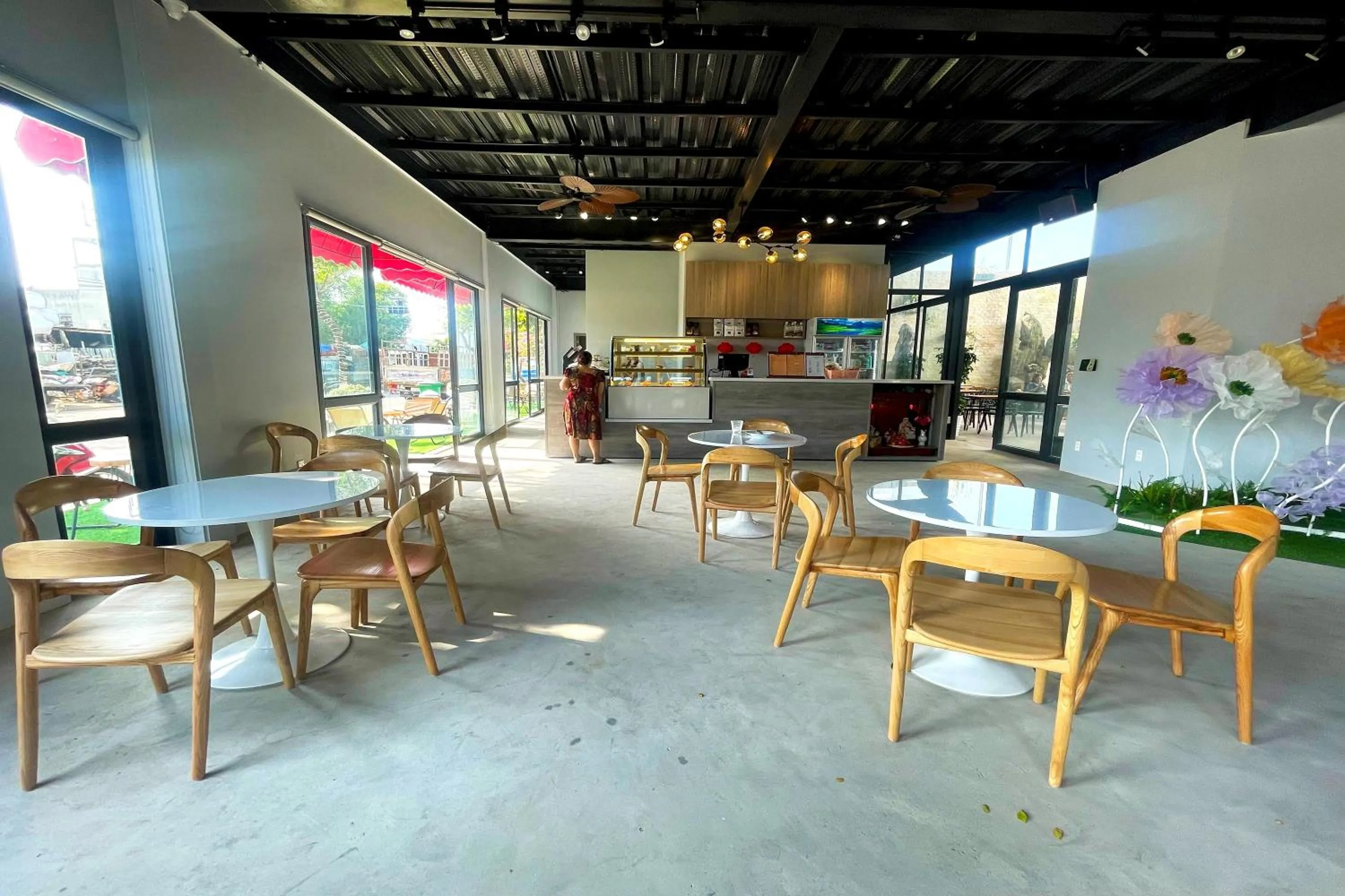 Lounge or bar in Suri Apartment & Hotel Danang