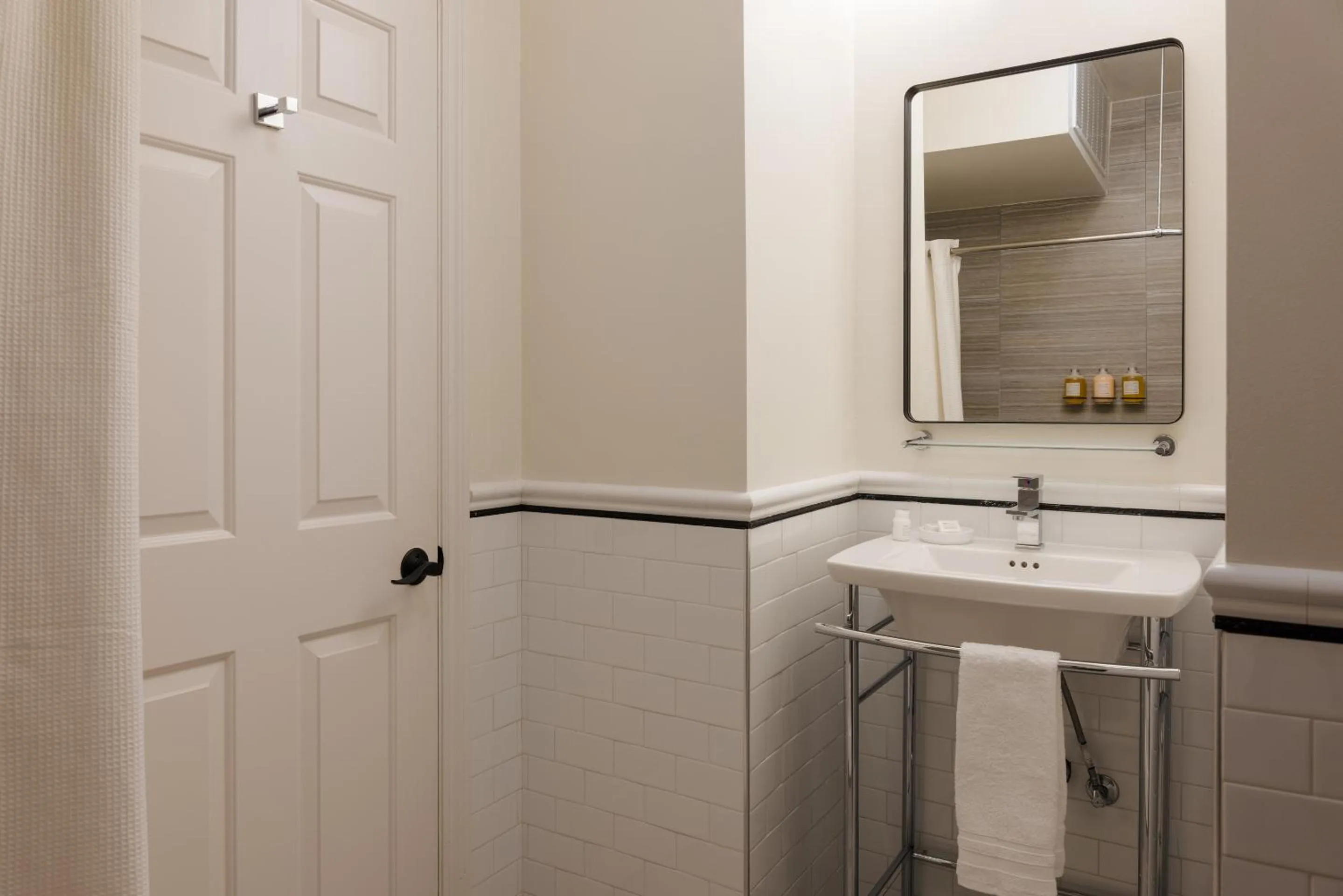 Bathroom in Hotel Bijou - Union Square