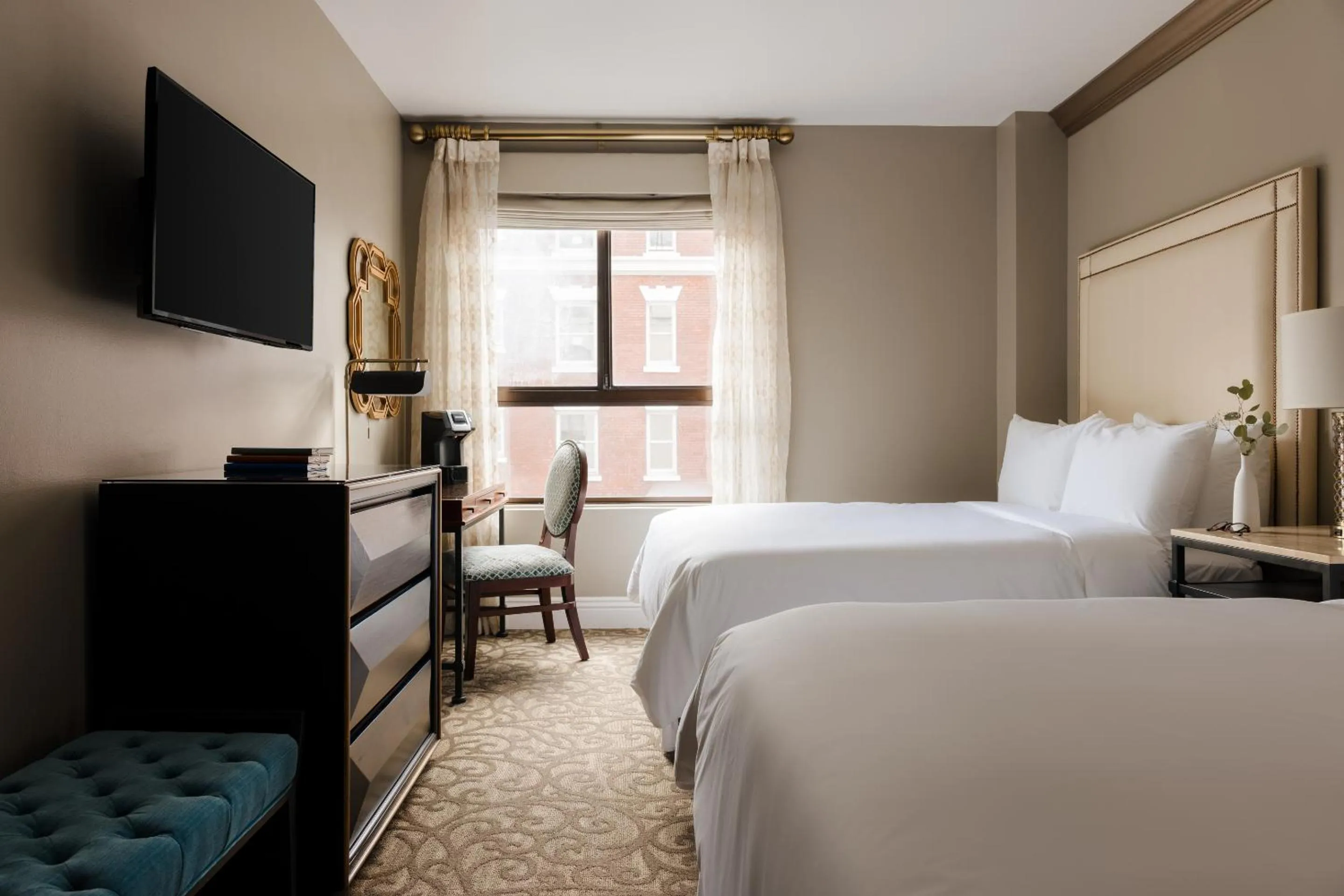 Bed in Hotel Bijou - Union Square