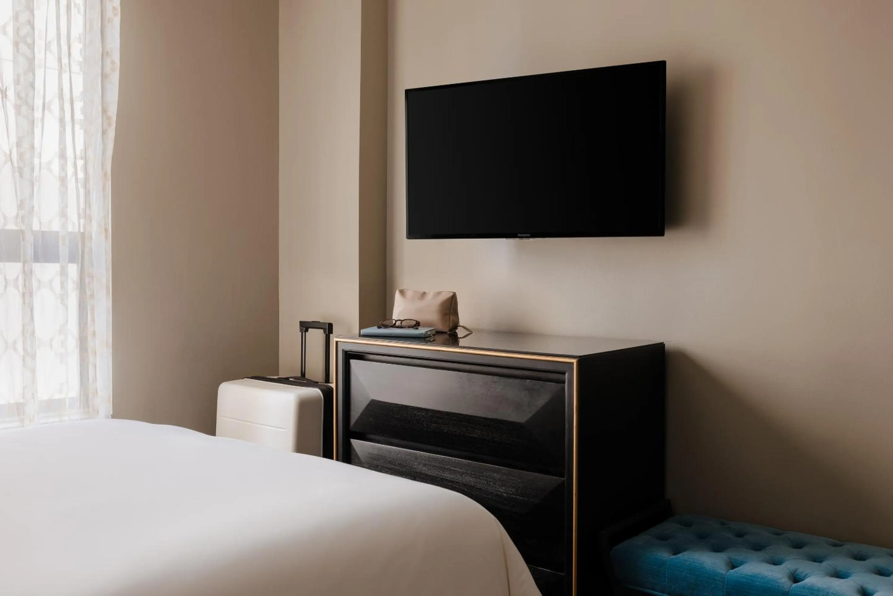 Bed in Hotel Bijou - Union Square