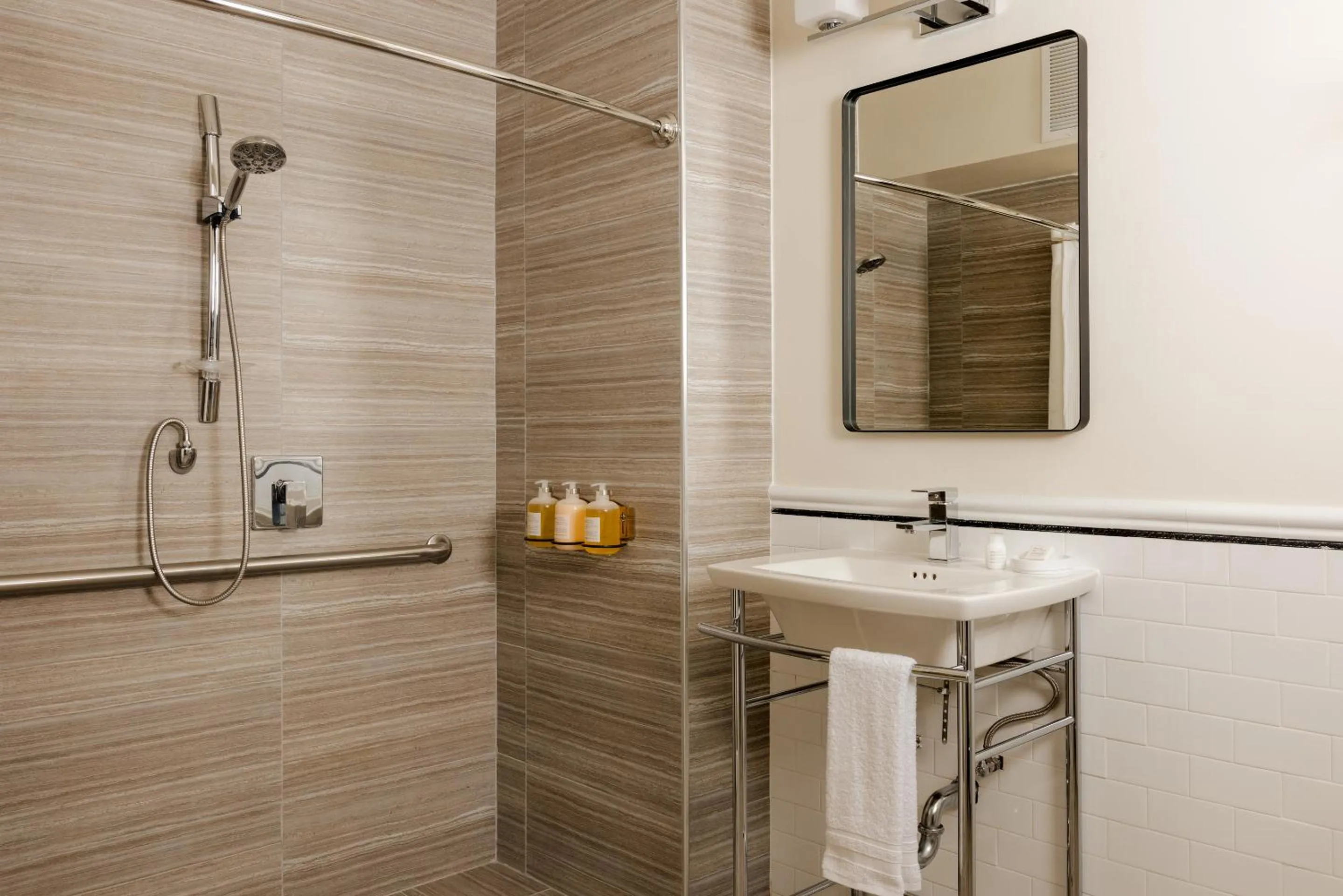 Shower in Hotel Bijou - Union Square