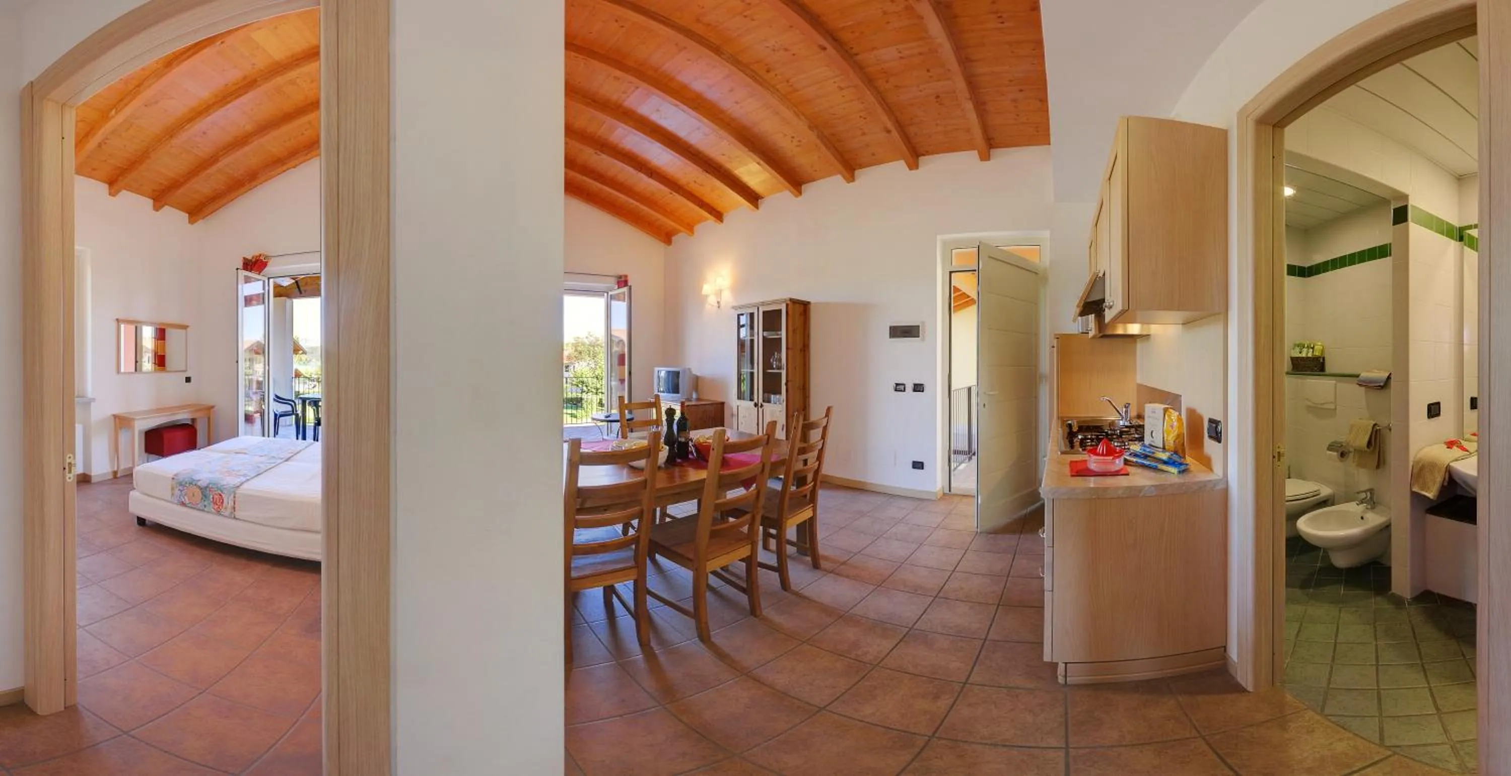 Photo of the whole room in Residence Alice