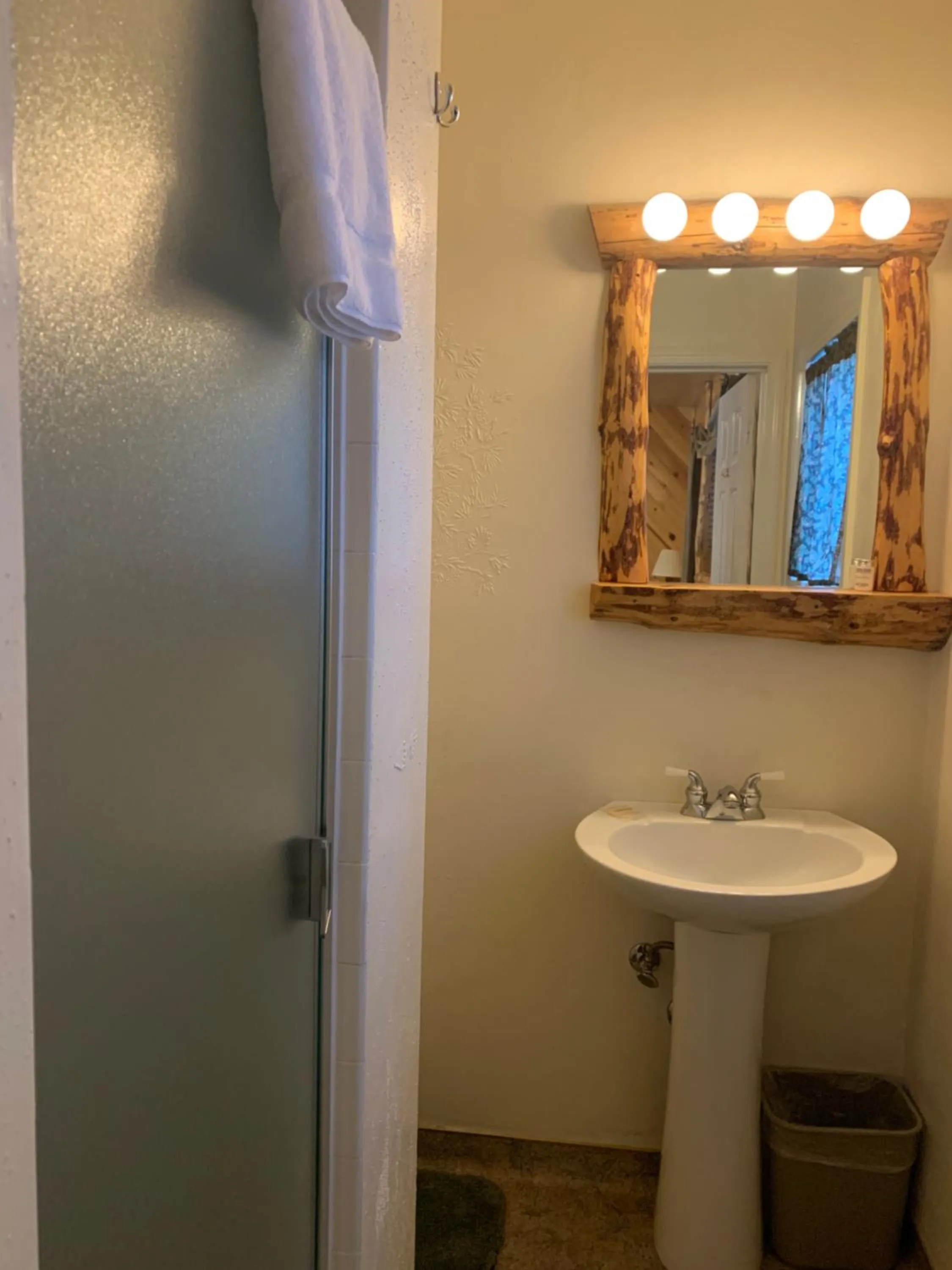 Bathroom in Tahoe Valley Lodge