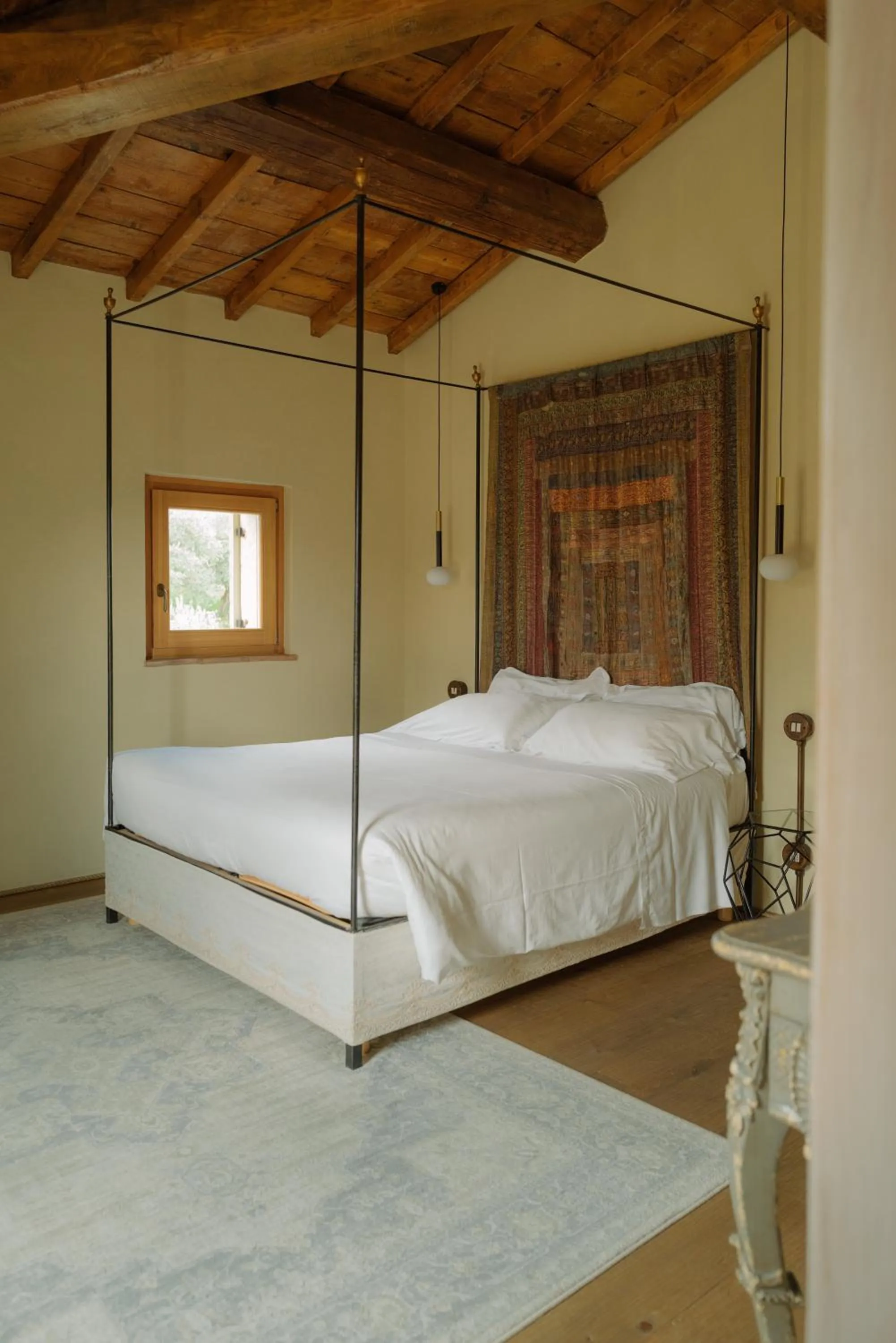 Bed in Tenuta Le Cave