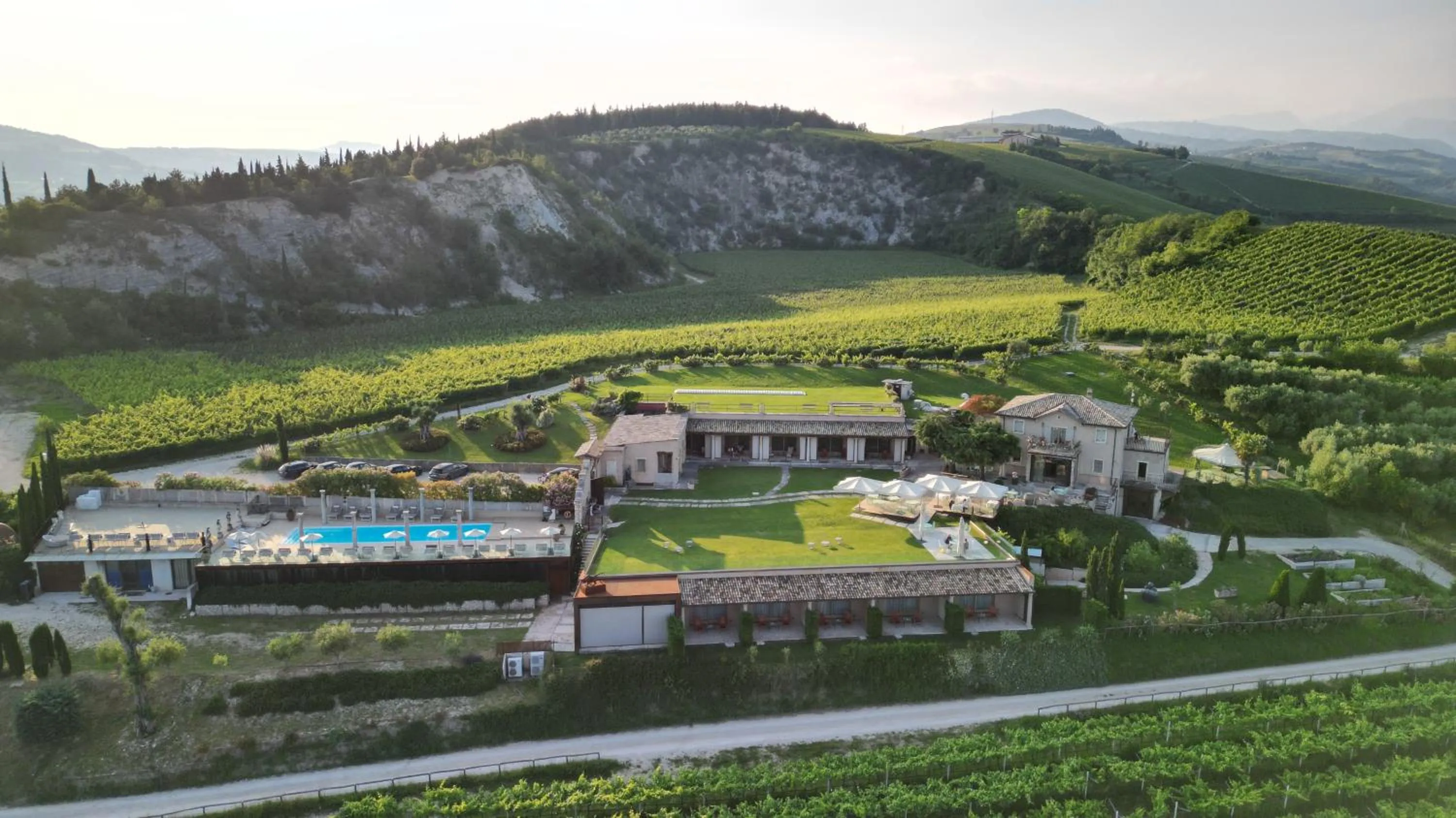 Property building in Tenuta Le Cave