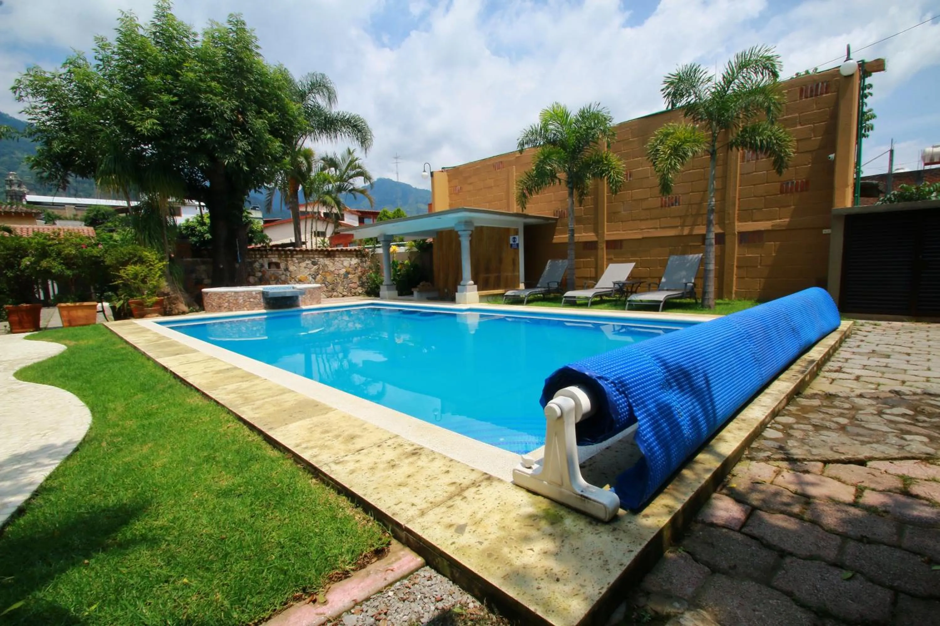 Day in Hotel Concierge Flor y Canto