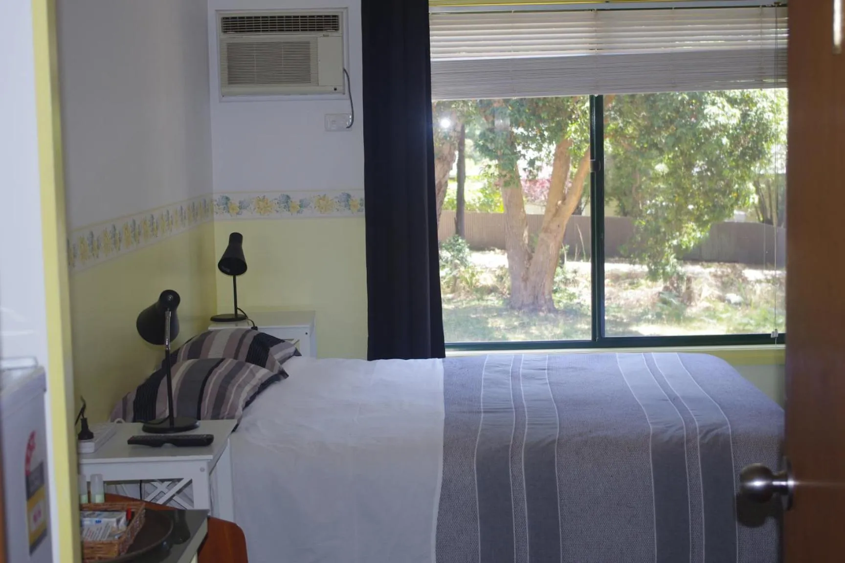 Bed in Halls Gap Tavern