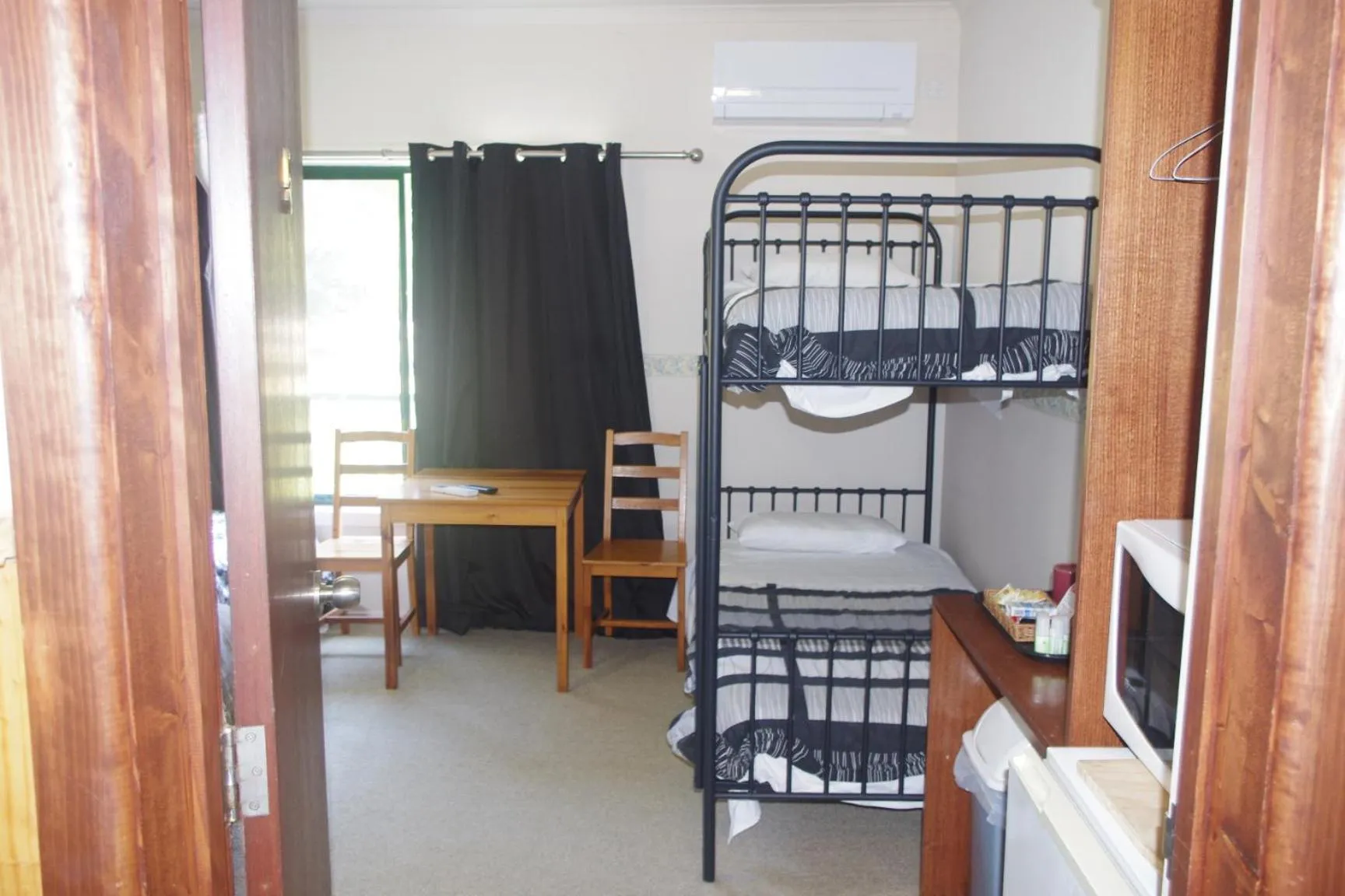 Bed in Halls Gap Tavern