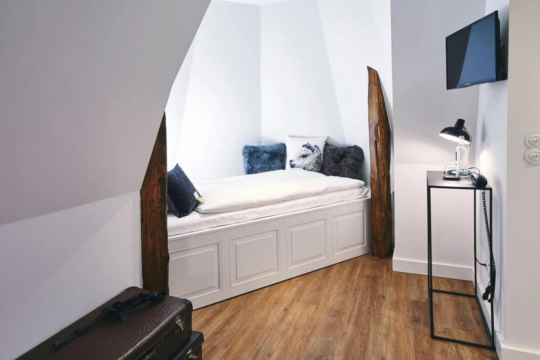 Photo of the whole room, Bed in BUITERLING Hotel