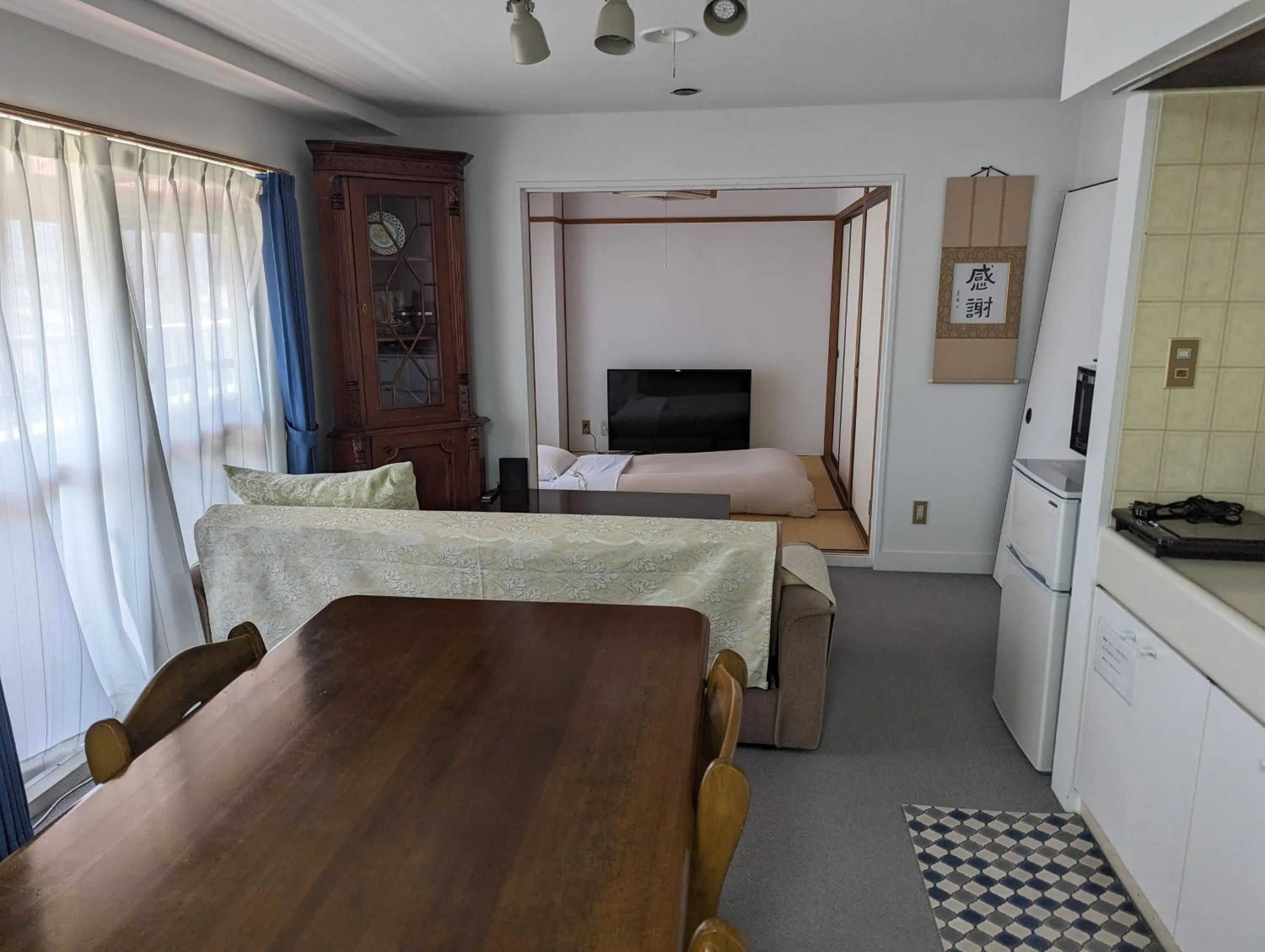 Photo of the whole room, Bed in Hotel WWJ