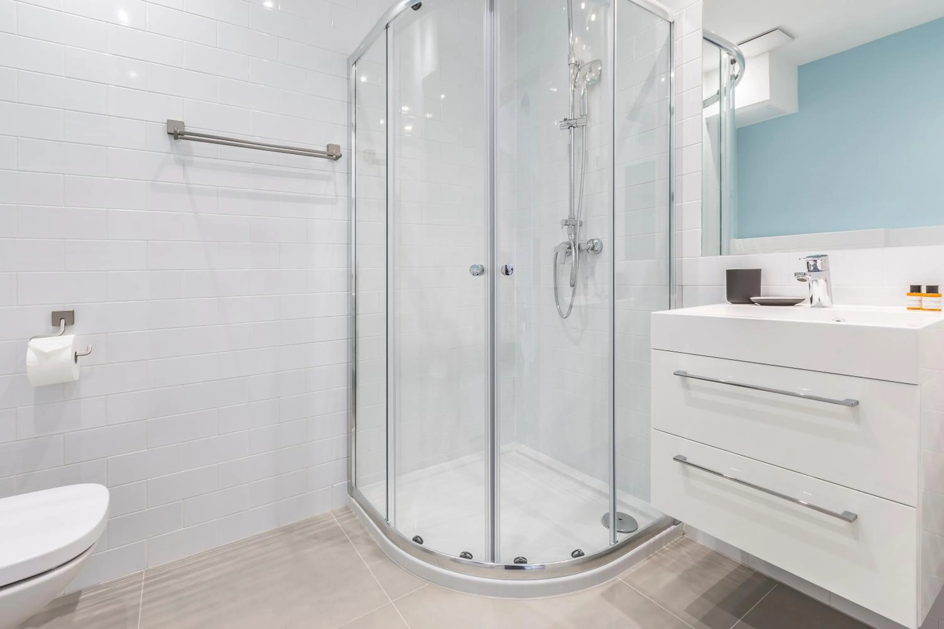 Shower in Symphony Baltica Towers Apartamenty