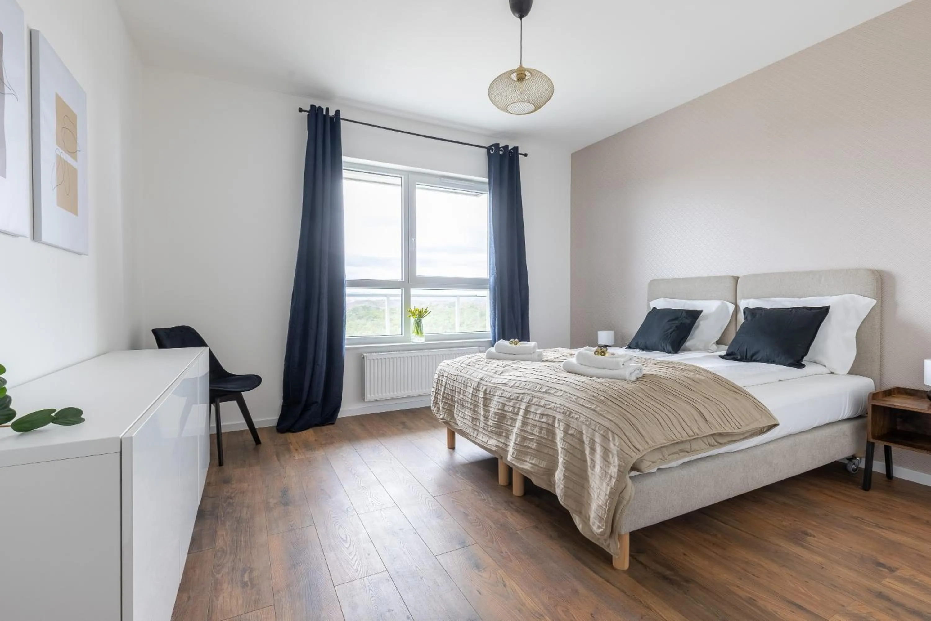 Bedroom, Bed in Symphony Baltica Towers Apartamenty