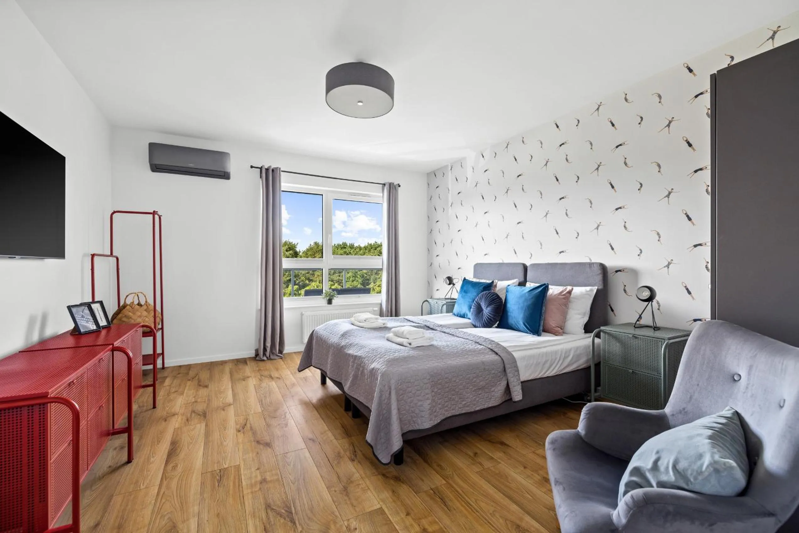 Bed in Symphony Baltica Towers Apartamenty