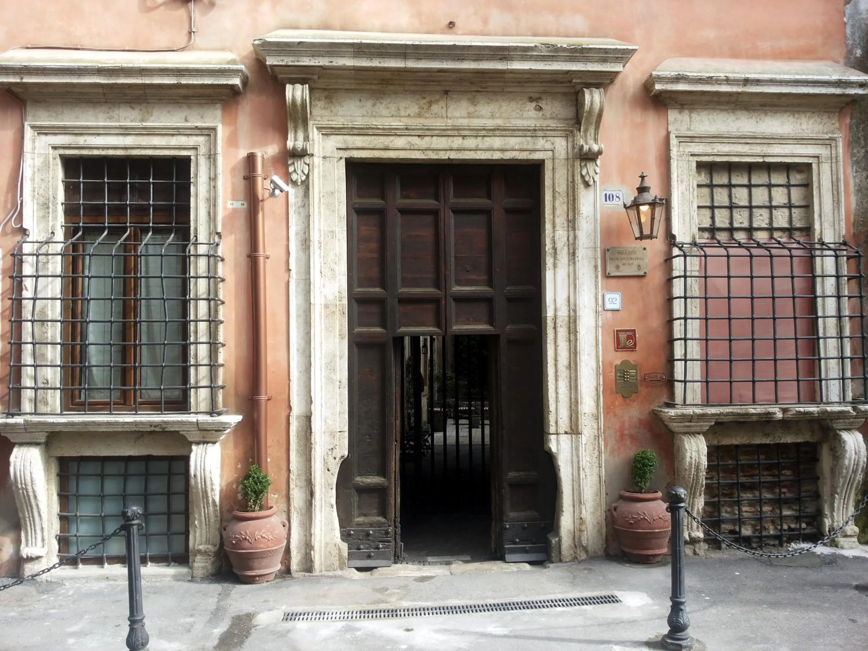 Facade/entrance in Residenze Gregoriane - Residenza d'Epoca