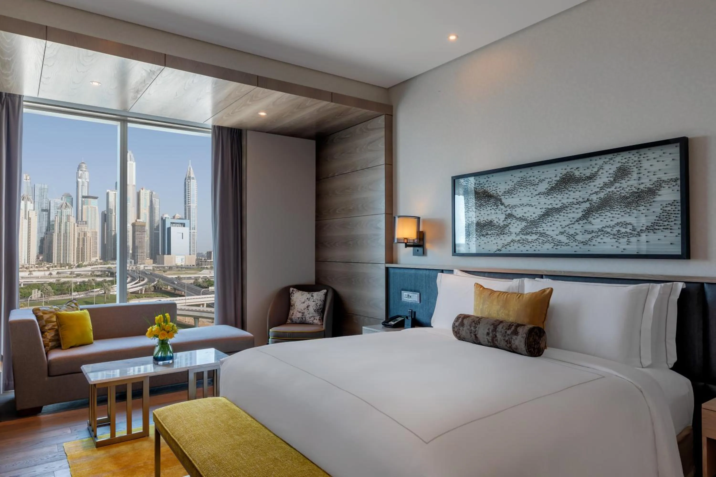 City view, Bed in Taj Jumeirah Lakes Towers