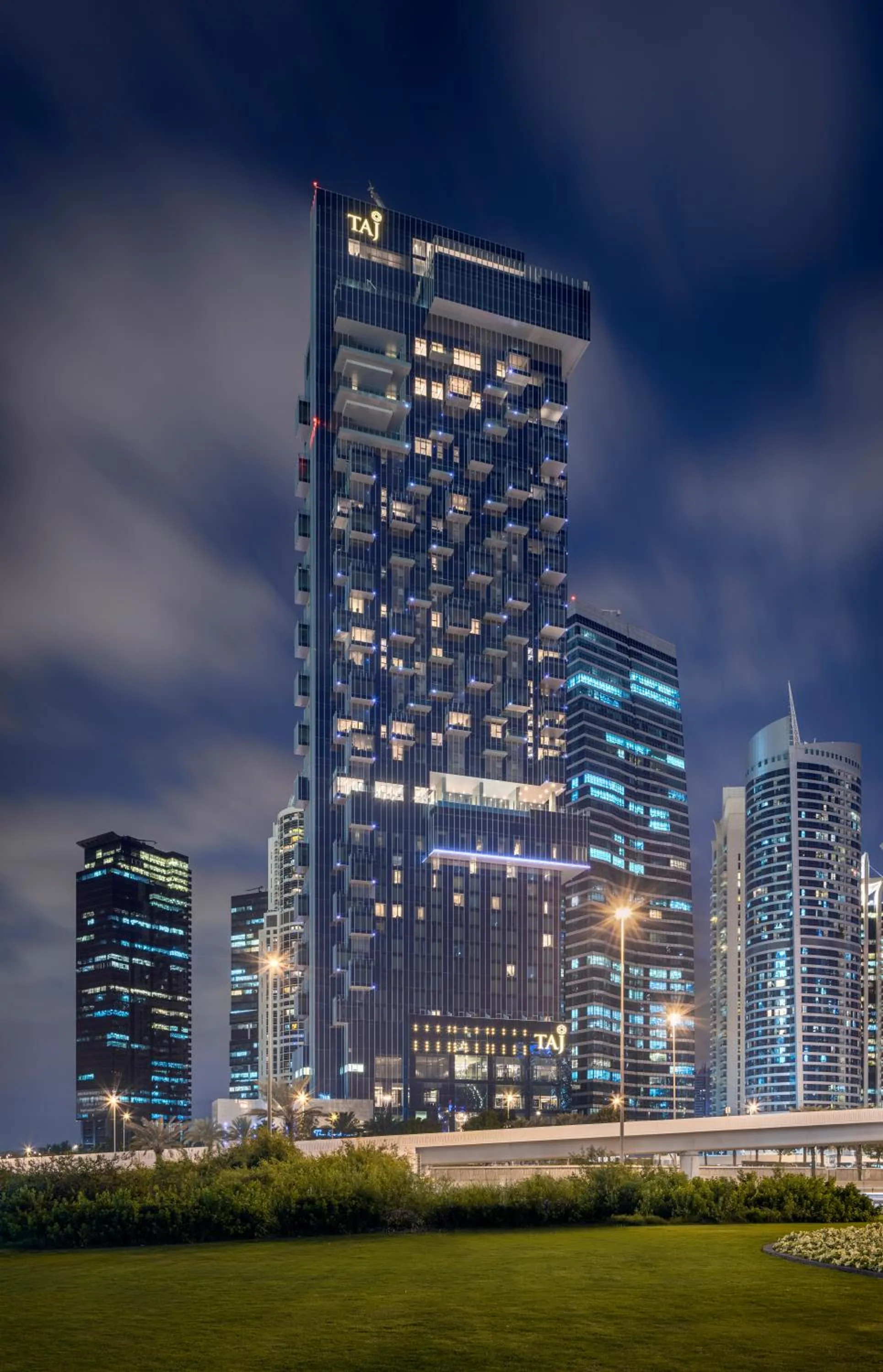 Property building in Taj Jumeirah Lakes Towers