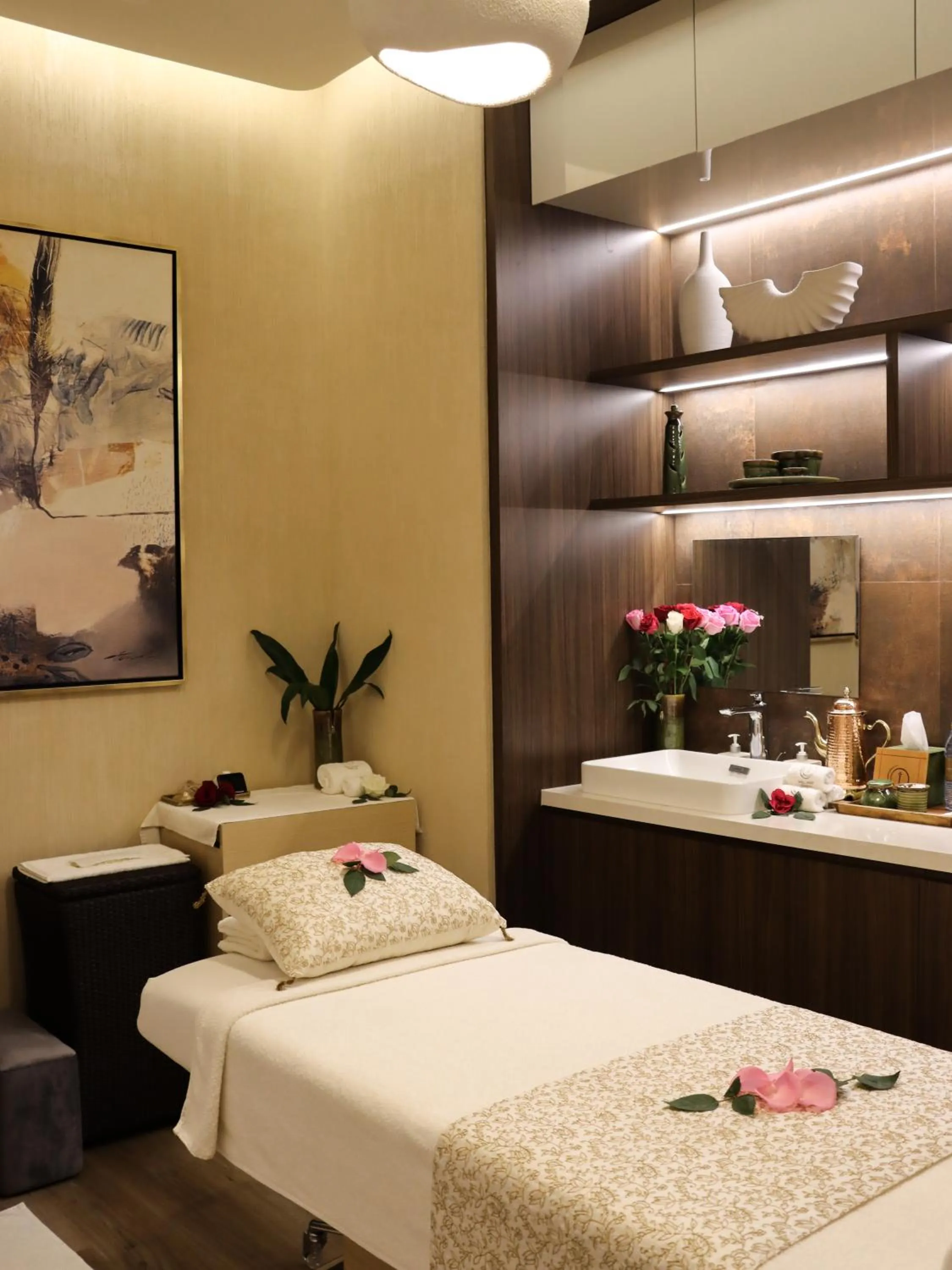 Spa and wellness centre/facilities in Taj Jumeirah Lakes Towers