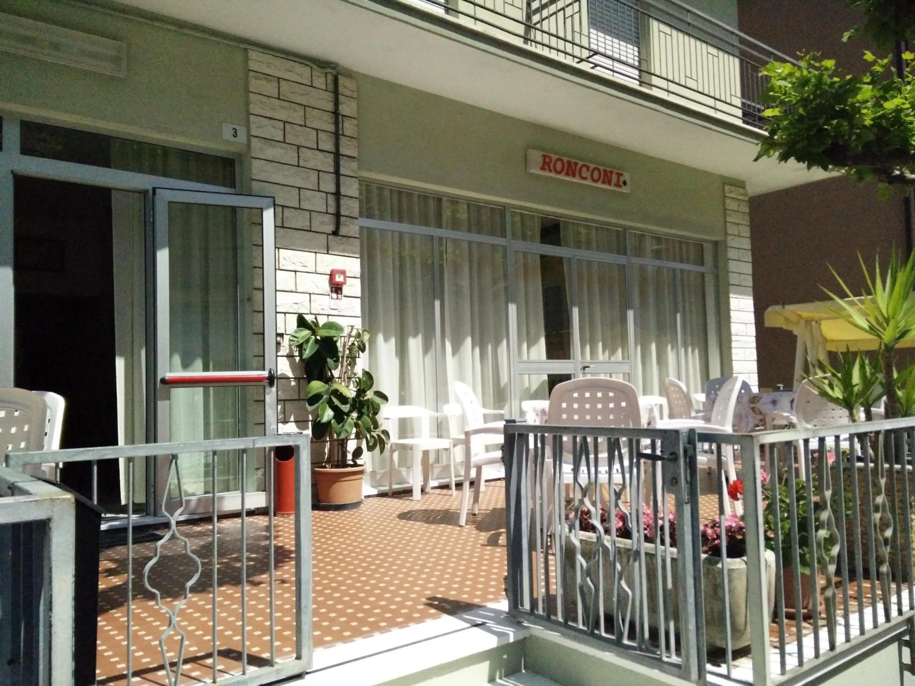 Property building in Hotel Ronconi