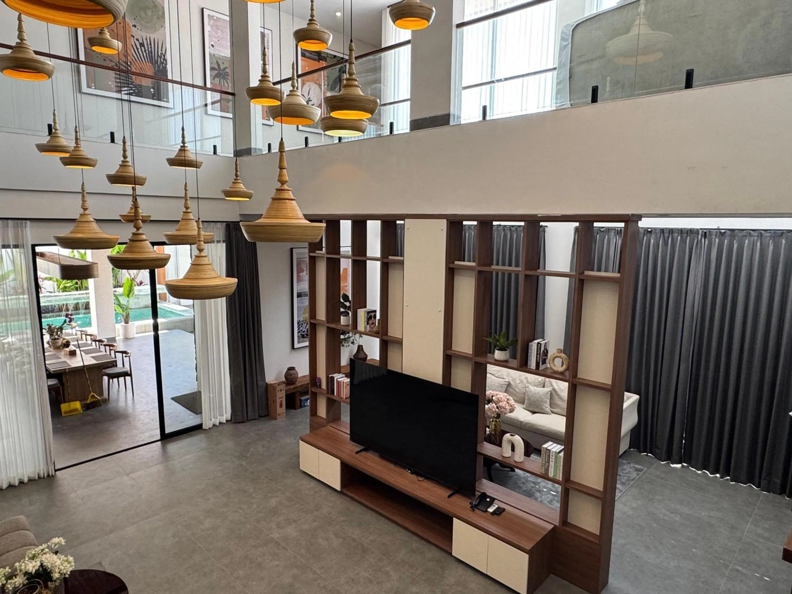 TV and multimedia in Ratan Uluwatu Hotel and Villas