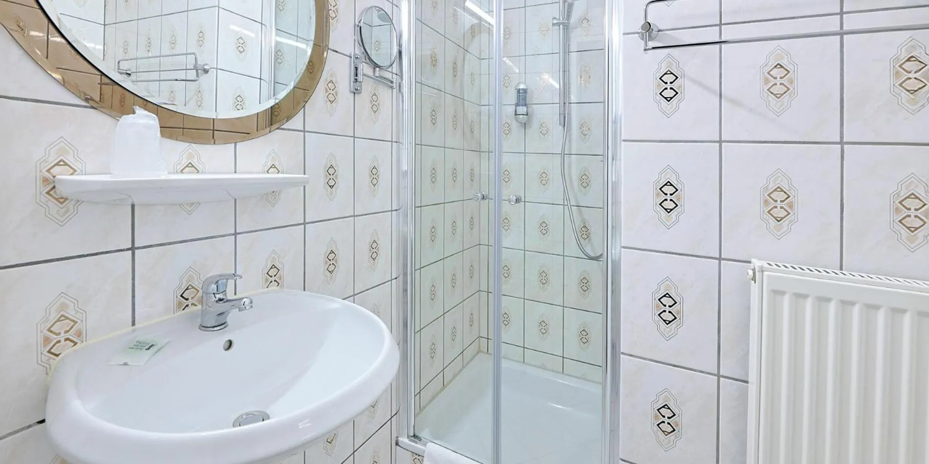 Bathroom in DUA Hotel