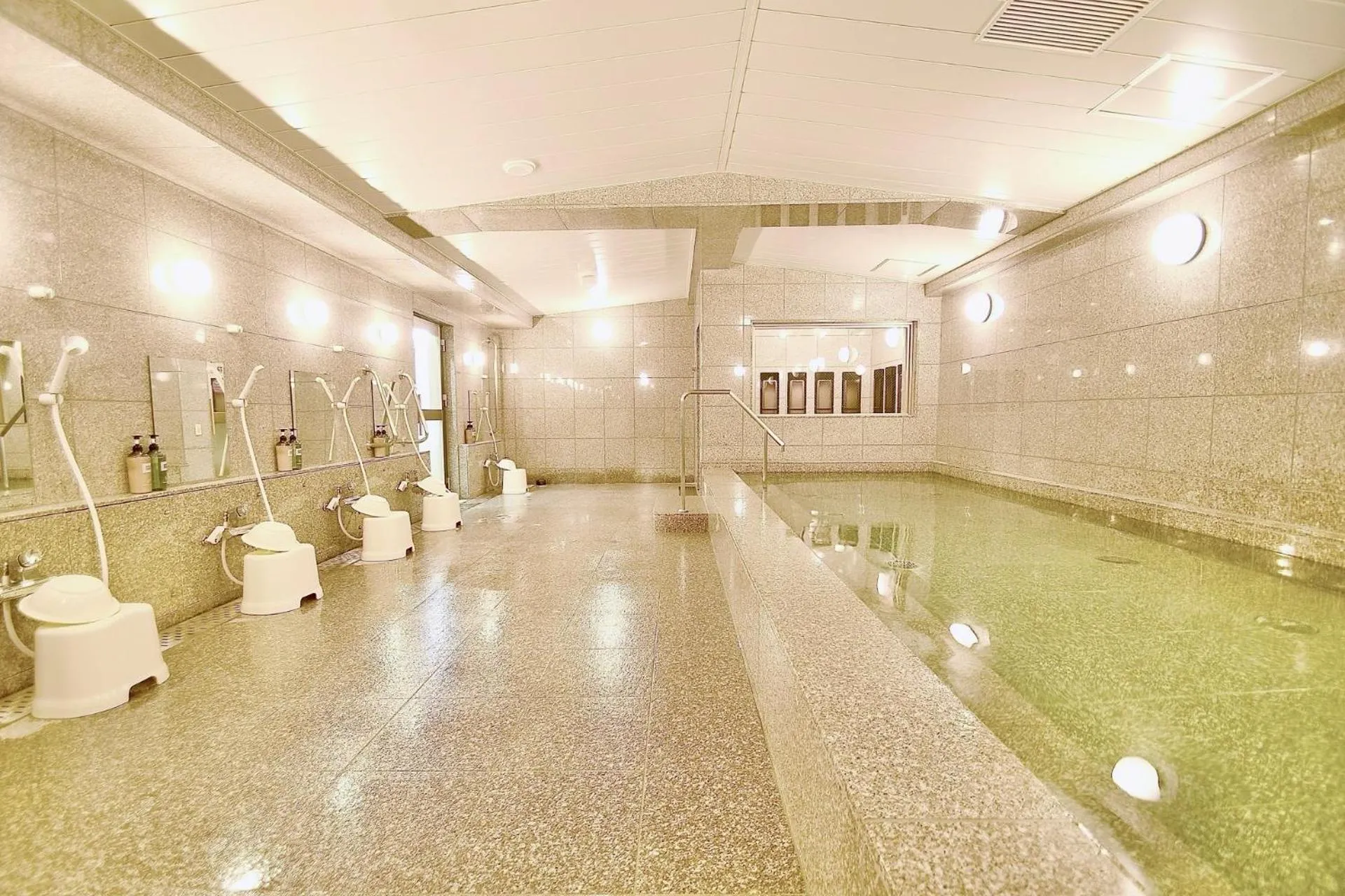 Public Bath in Kyoto Universal Hotel Karasuma