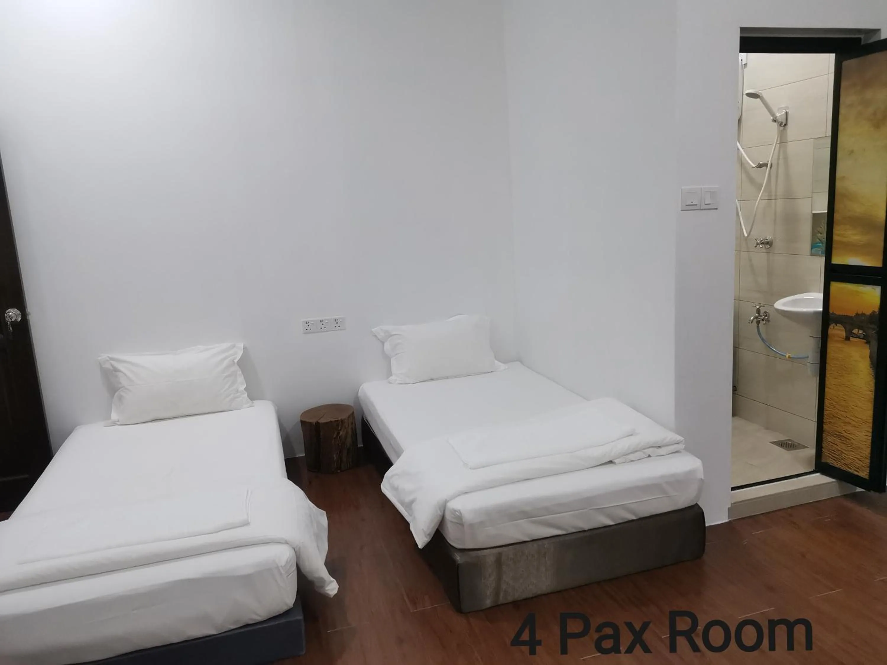 Bedroom, Bed in Mersing Maple Villa