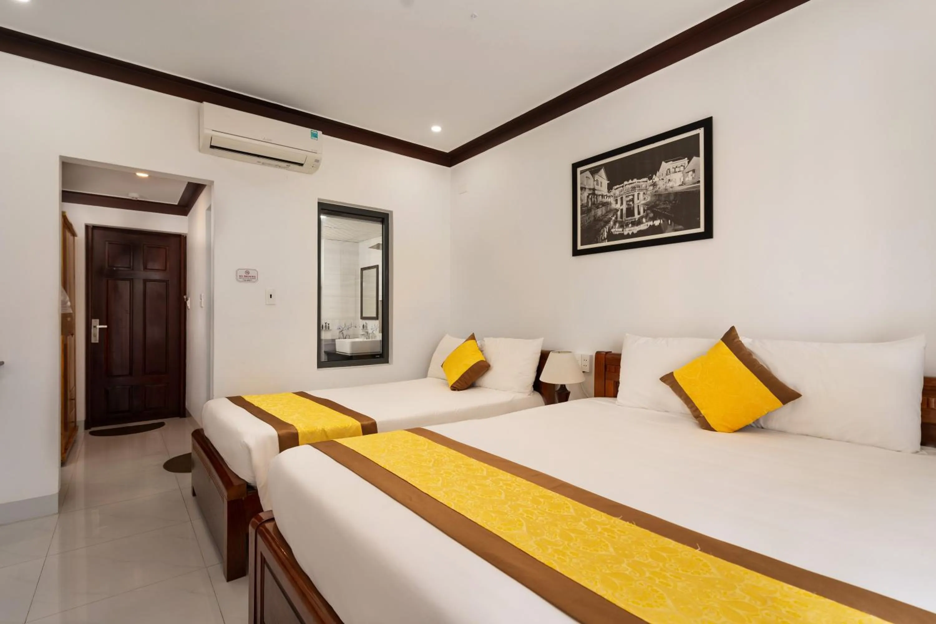 Bed in Haemer Villa Hoi An