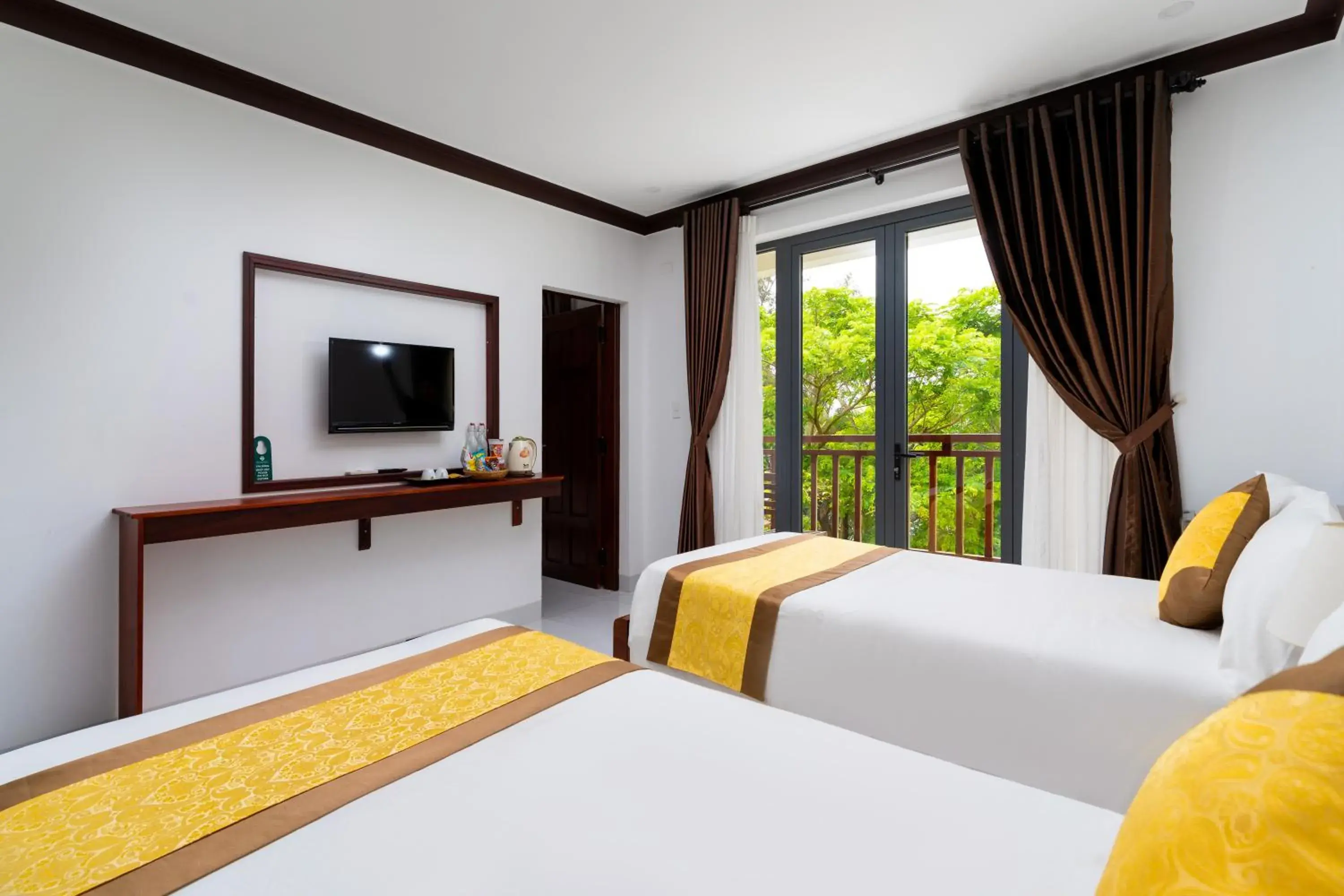 Family Room with Lake View in Haemer Villa Hoi An Family Room with Lake View in Haemer Villa Hoi An