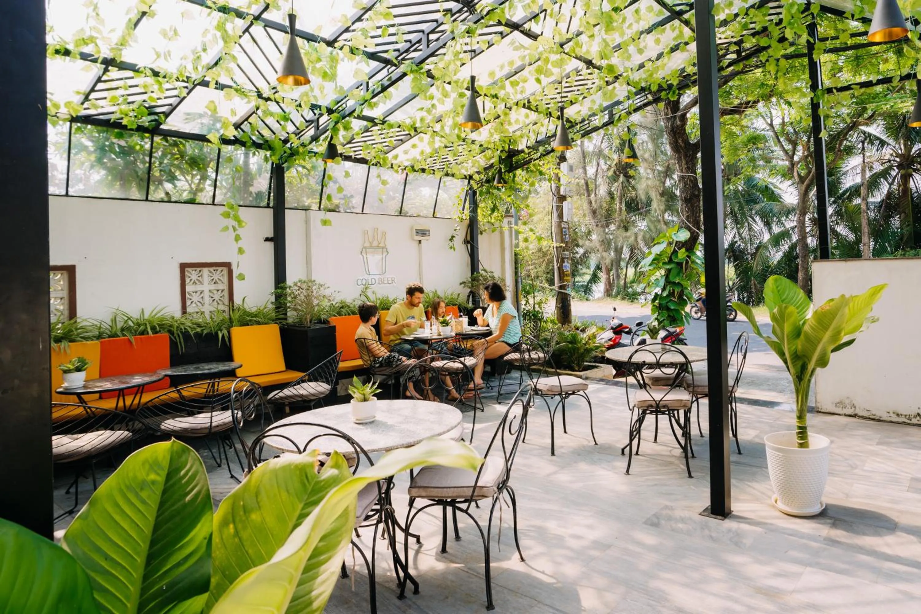 Restaurant/places to eat in Haemer Villa Hoi An