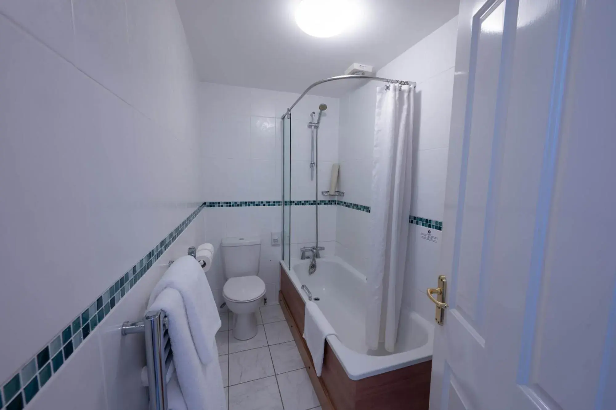 Standard Double or Twin Room in Tregarthen's Hotel Standard Double or Twin Room in Tregarthen's Hotel