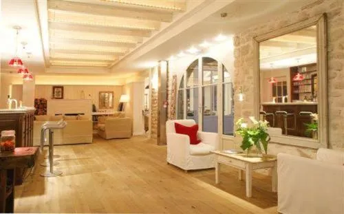 Lobby or reception in Le Lodge Kerisper