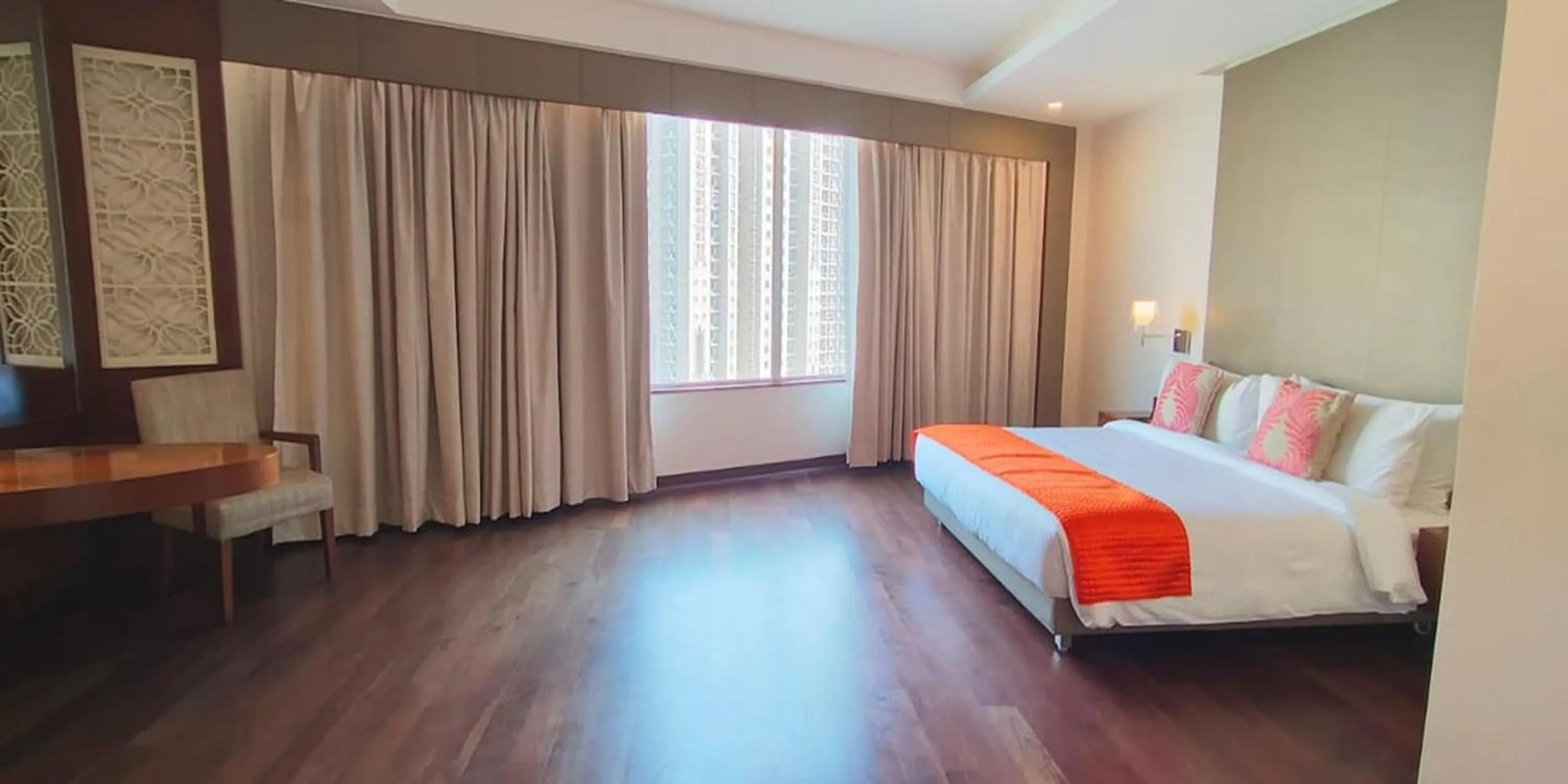Bed in The Anya Hotel-Golf Course Road