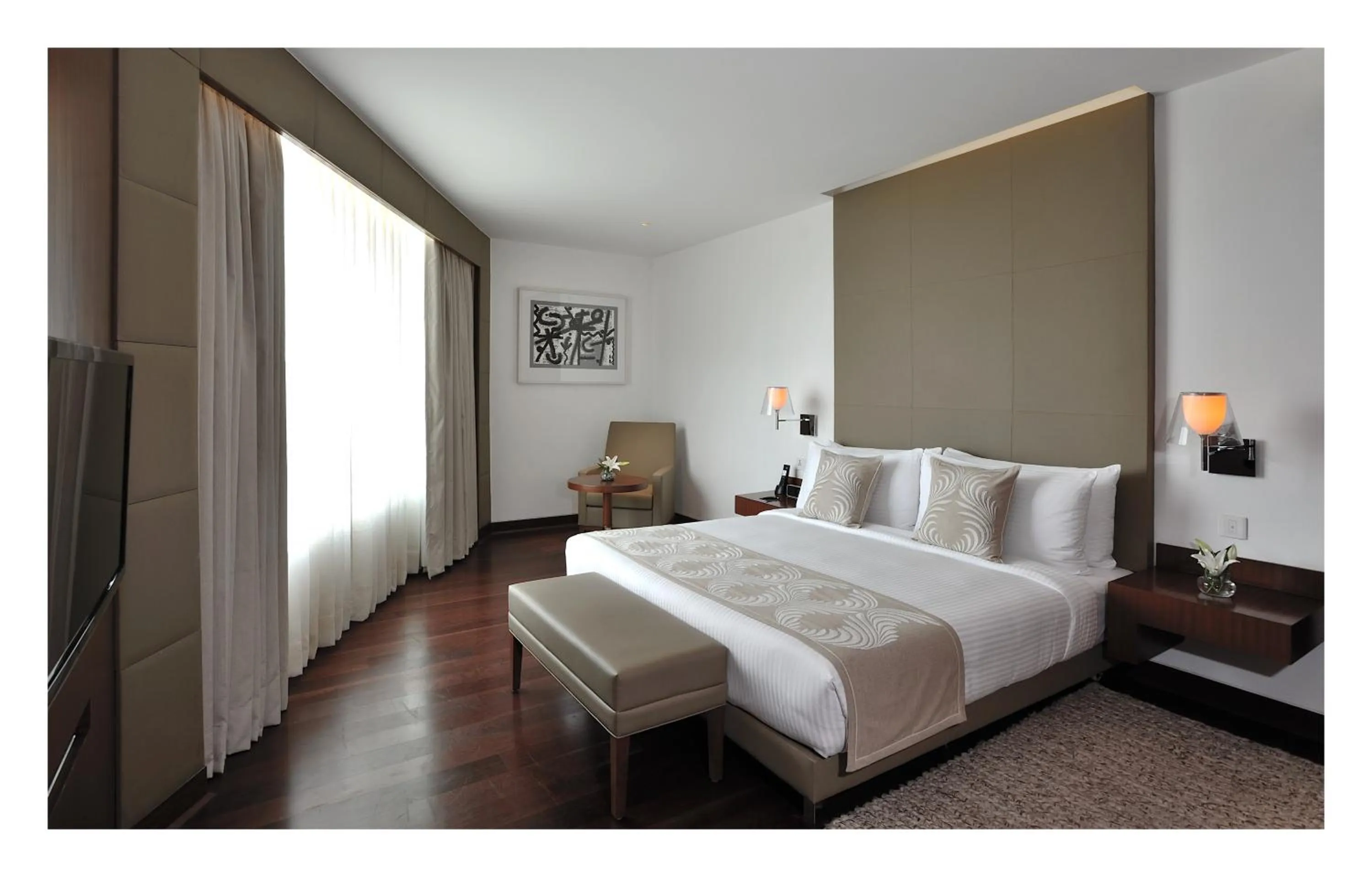 Bed in The Anya Hotel-Golf Course Road
