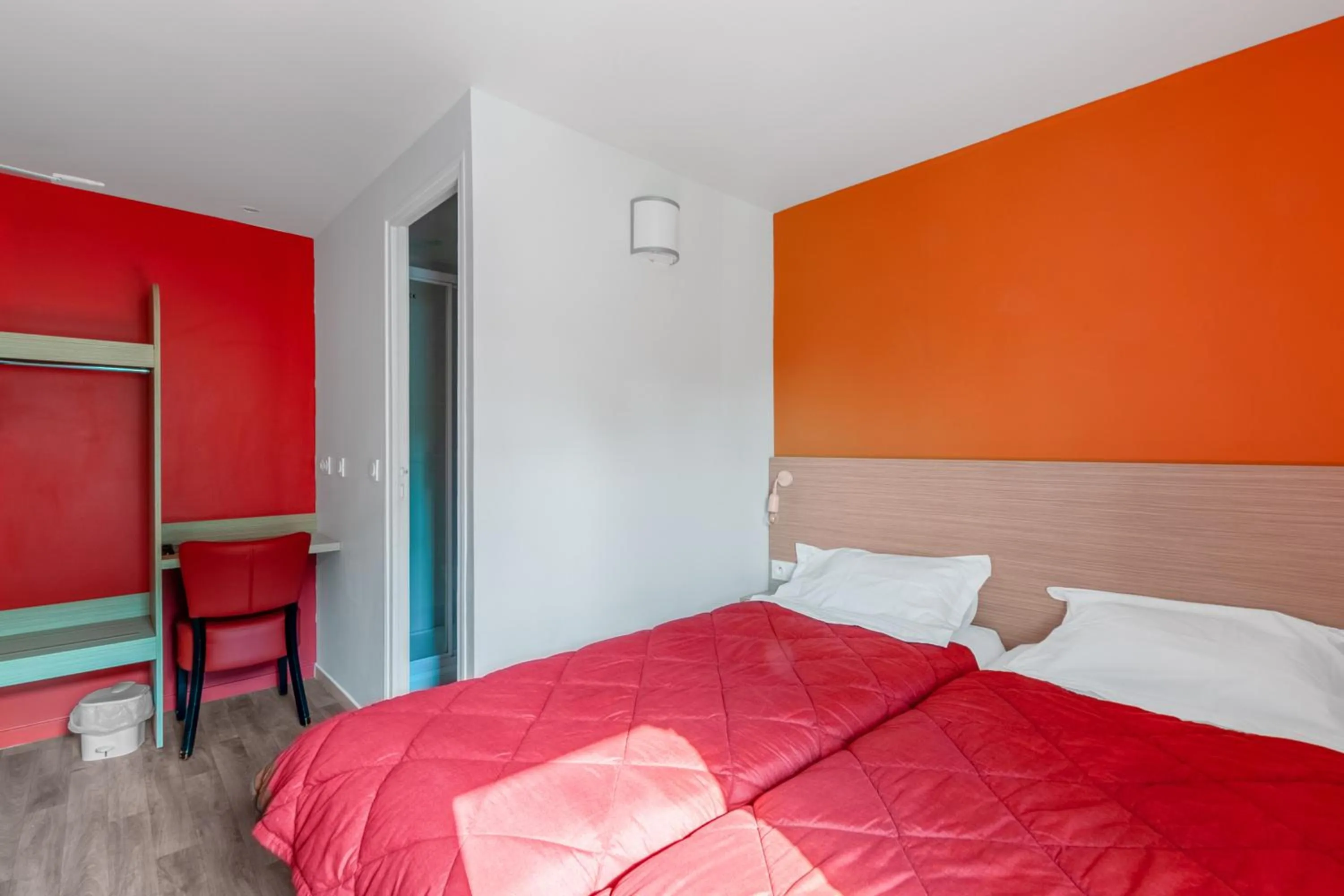 Bed in Premiere Classe Rennes Ouest - Le Rheu