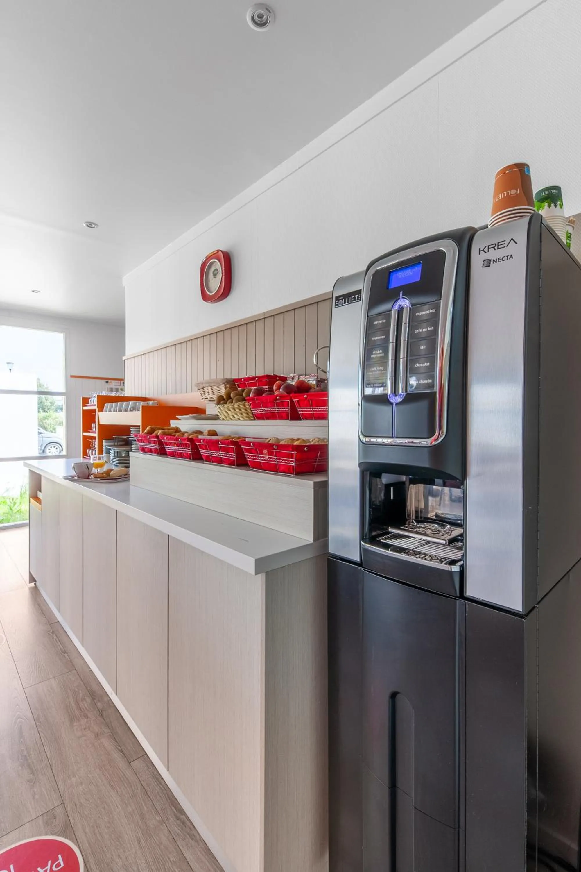 Coffee/tea facilities in Premiere Classe Rennes Ouest - Le Rheu