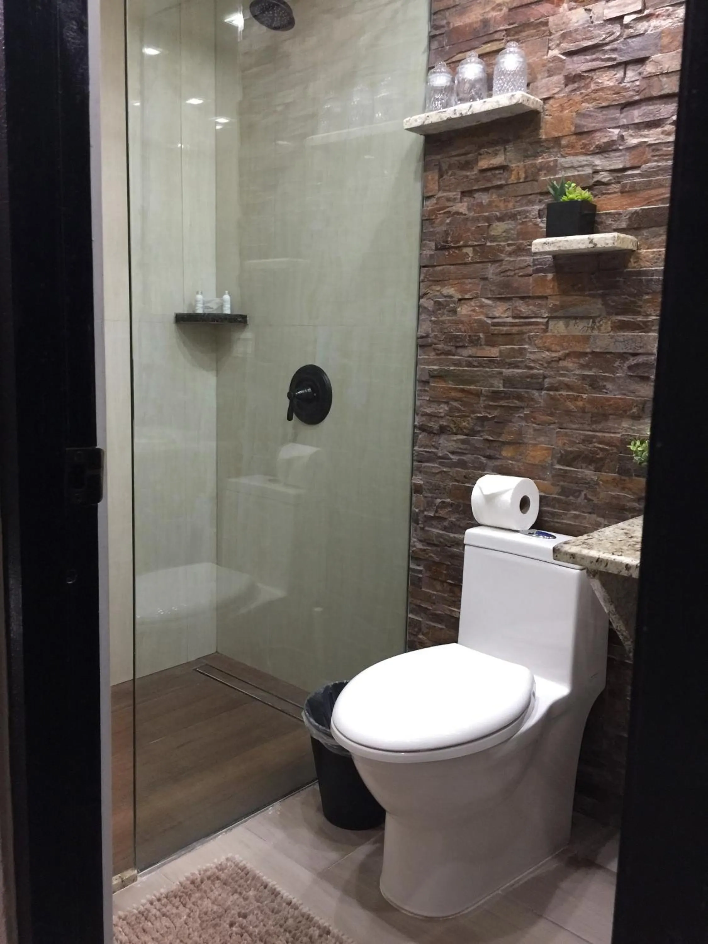 SEGOVIA STUDIO UNITS