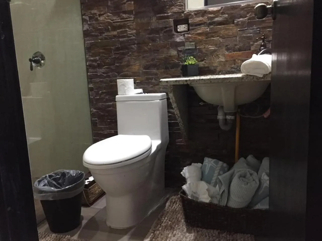 SEGOVIA STUDIO UNITS