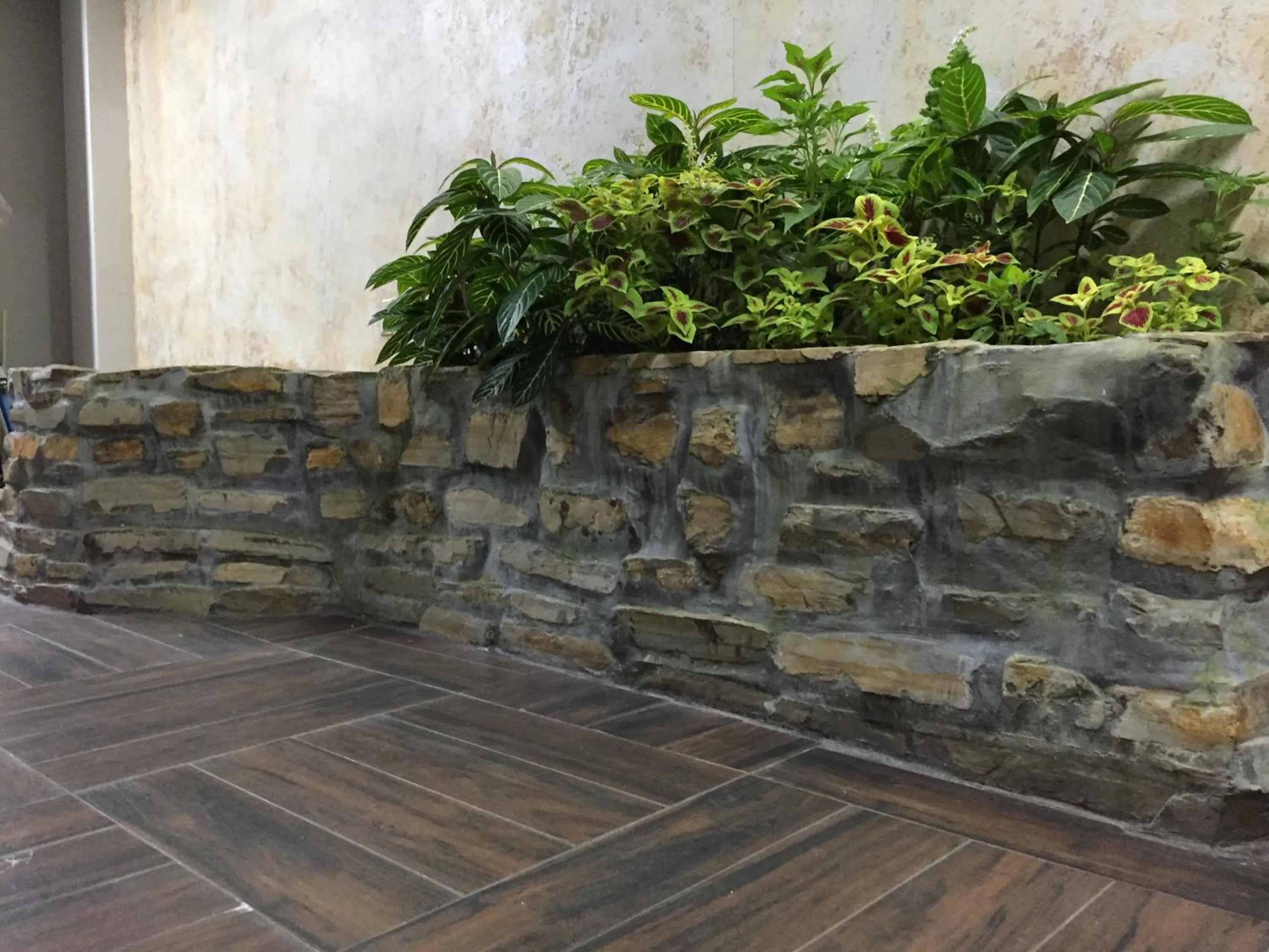 SEGOVIA STUDIO UNITS