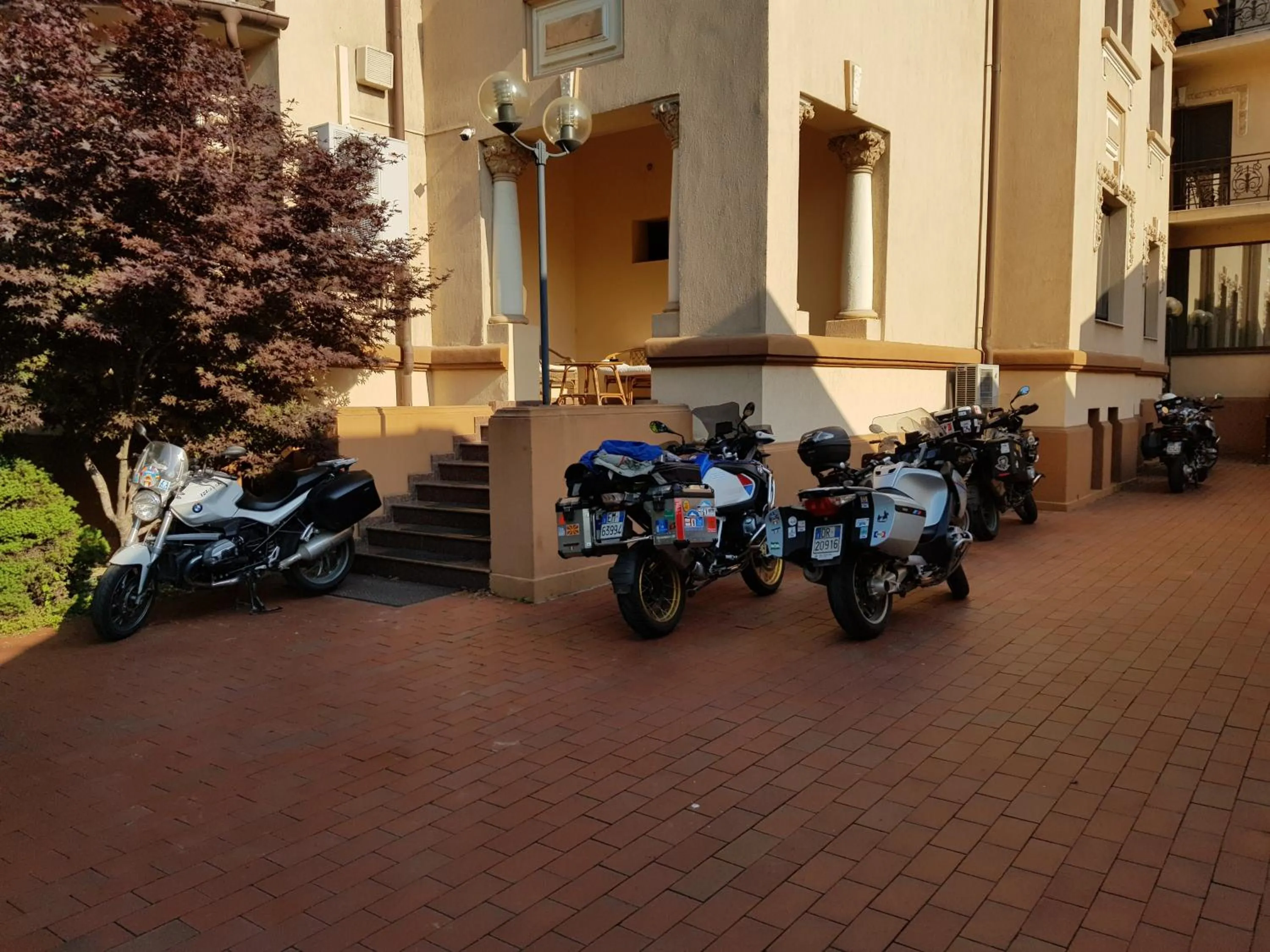 Area and facilities in Hotel Golden House