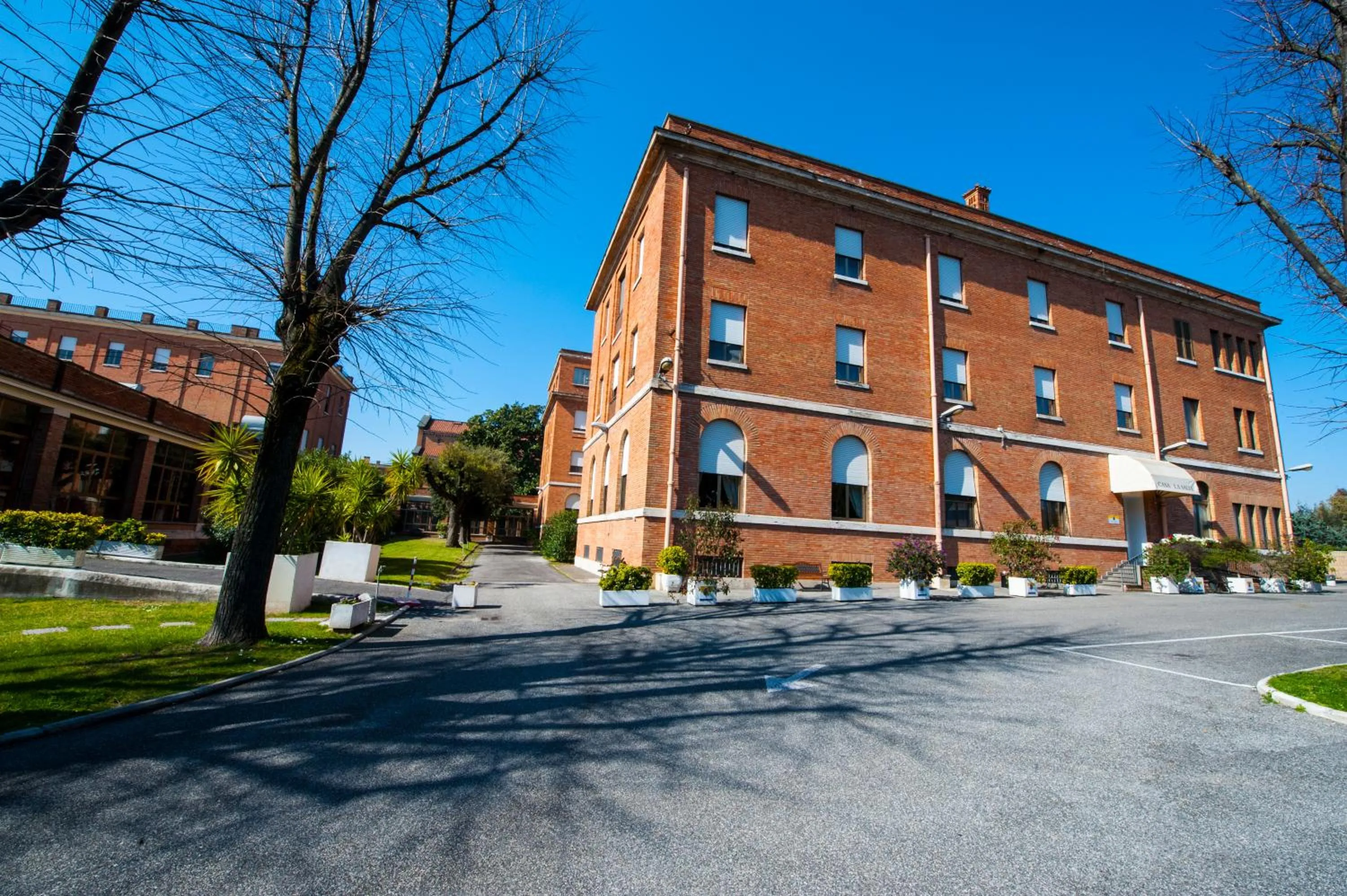 Facade/entrance in Casa La Salle - Roma Vaticano